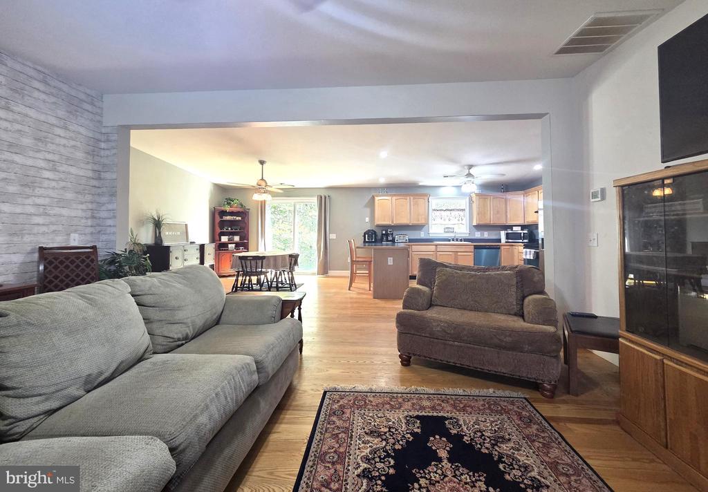 7599 SECRETARYS SAND RD, SCHUYLER, Virginia 22969, 3 Bedrooms Bedrooms, ,2 BathroomsBathrooms,Residential,7599 SECRETARYS SAND RD,VAAB2001106 MLS # VAAB2001106