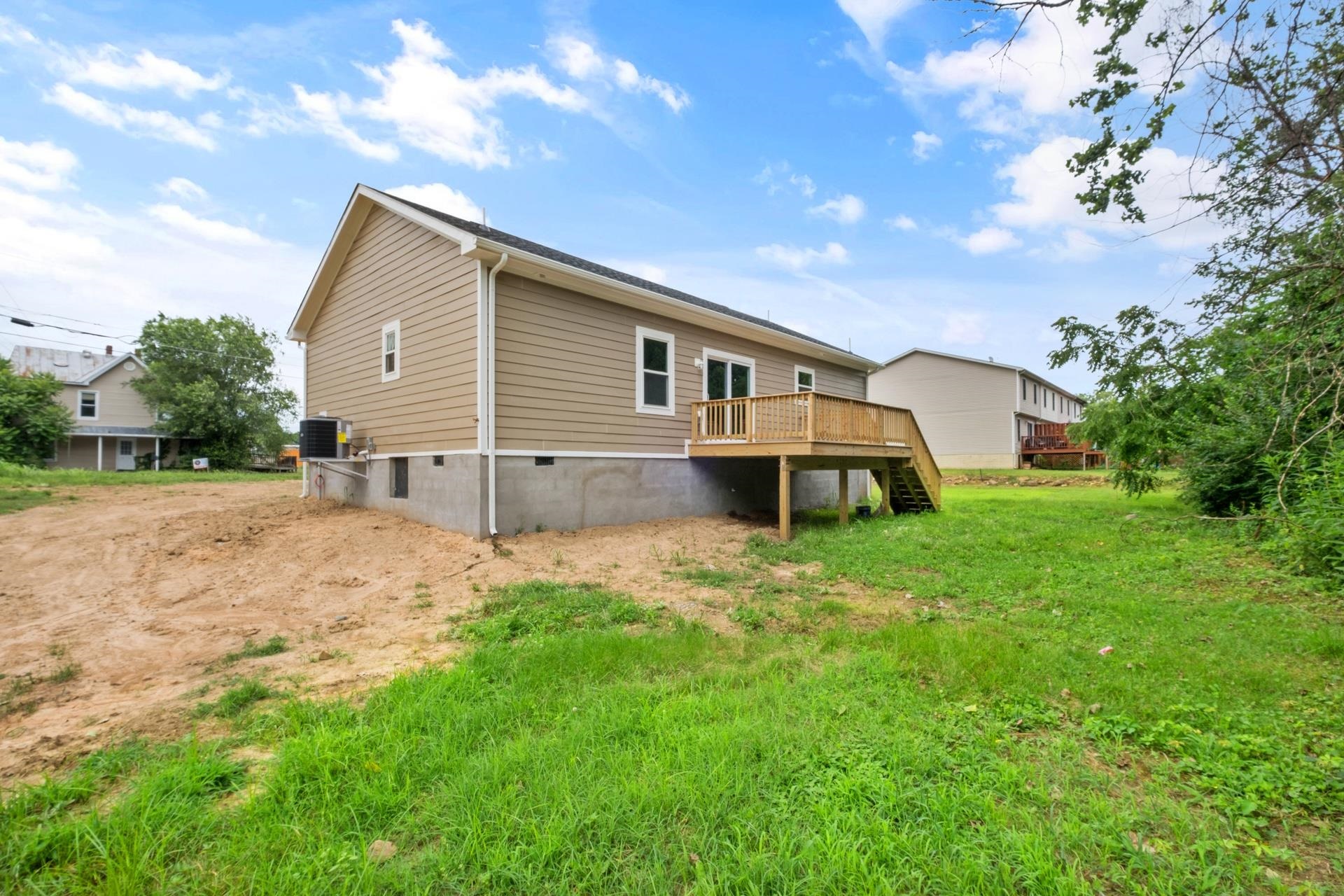 445 WIRT AVE, ELKTON, Virginia 22827, 3 Bedrooms Bedrooms, ,2 BathroomsBathrooms,Residential,445 WIRT AVE,666316 MLS # 666316