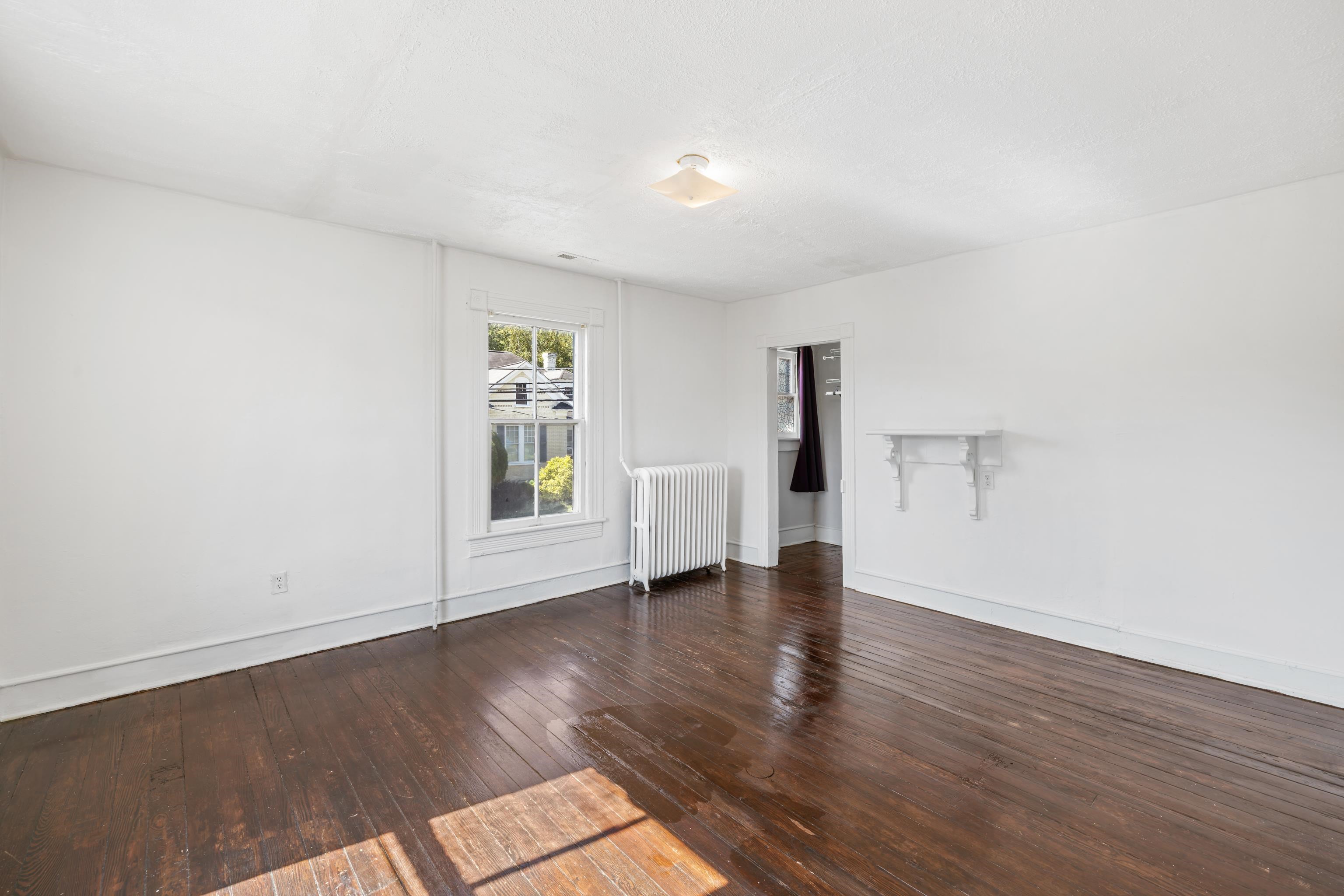 477 CHESTNUT AVE, WAYNESBORO, Virginia 22980, 4 Bedrooms Bedrooms, ,3 BathroomsBathrooms,Residential,477 CHESTNUT AVE,668979 MLS # 668979