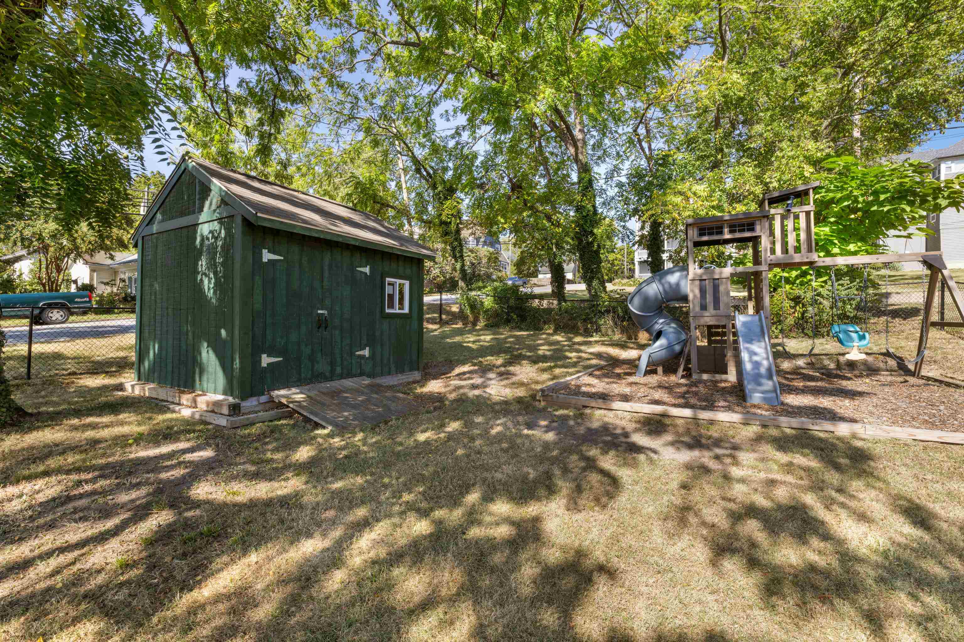 477 CHESTNUT AVE, WAYNESBORO, Virginia 22980, 4 Bedrooms Bedrooms, ,3 BathroomsBathrooms,Residential,477 CHESTNUT AVE,668979 MLS # 668979