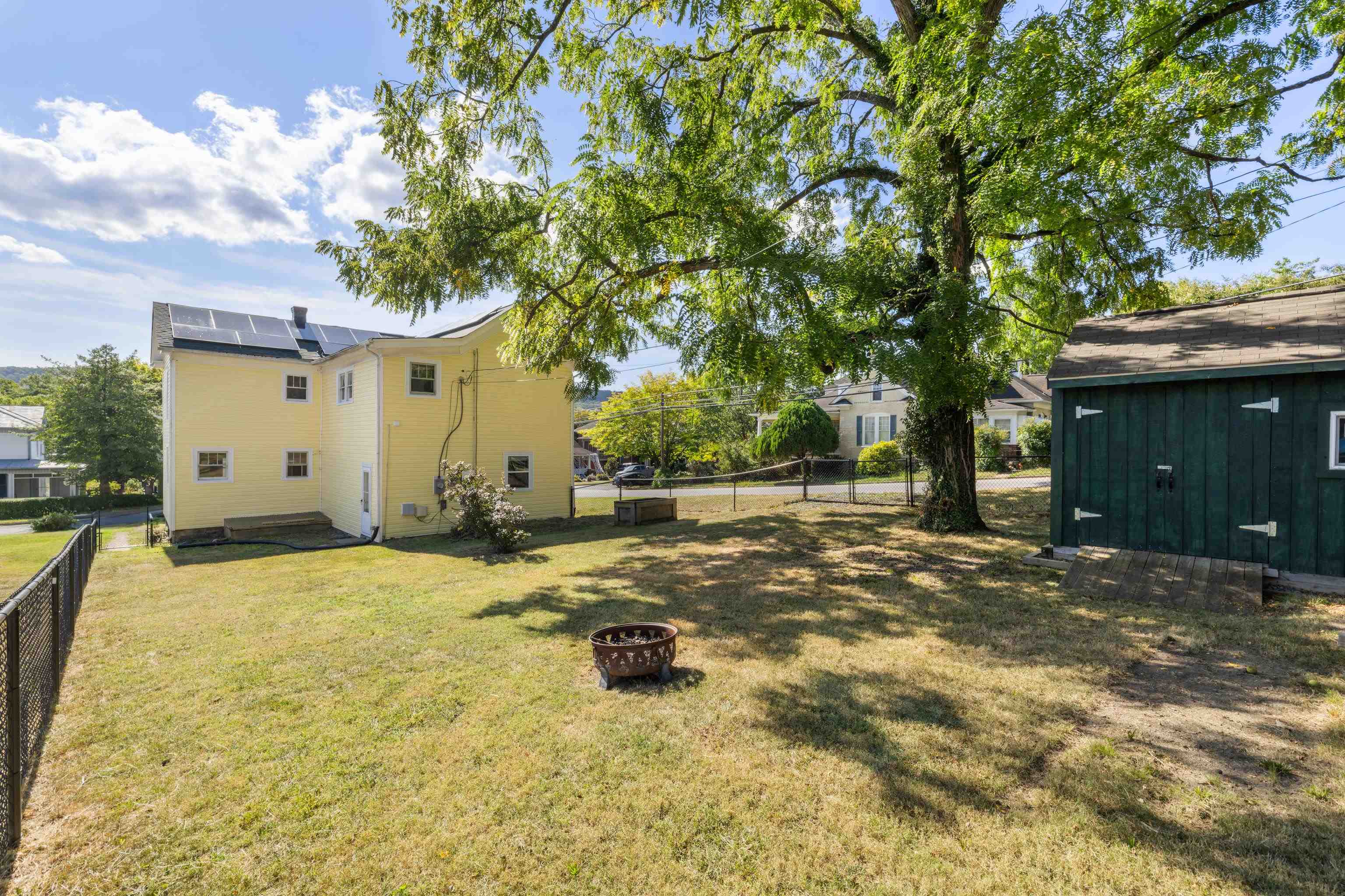 477 CHESTNUT AVE, WAYNESBORO, Virginia 22980, 4 Bedrooms Bedrooms, ,3 BathroomsBathrooms,Residential,477 CHESTNUT AVE,668979 MLS # 668979