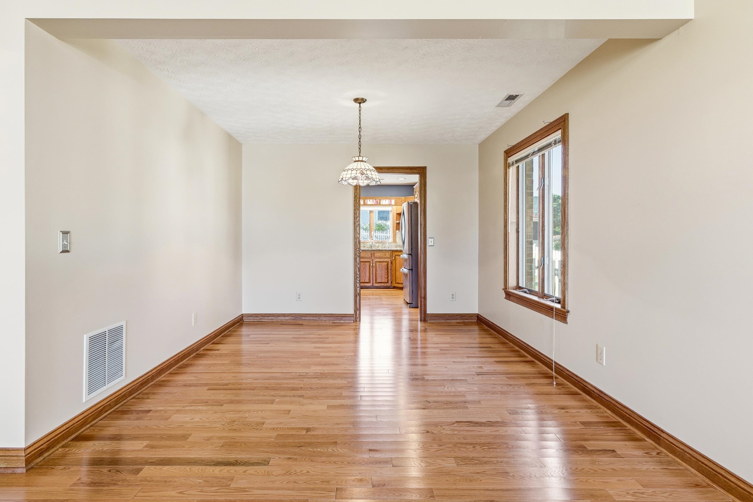 100 SUNBRIGHT DR, BRIDGEWATER, Virginia 22812, 3 Bedrooms Bedrooms, ,2 BathroomsBathrooms,Residential,100 SUNBRIGHT DR,670302 MLS # 670302