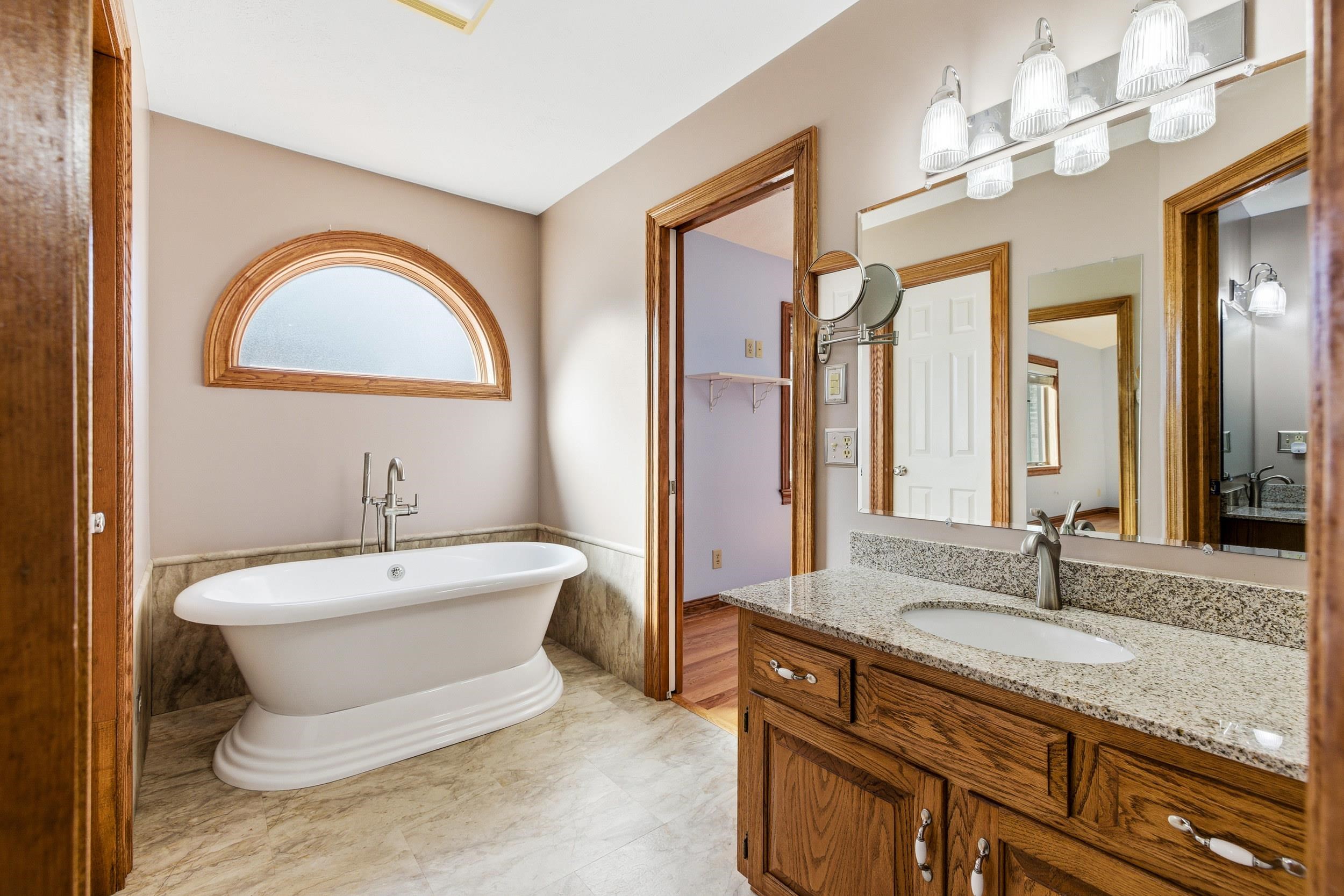 100 SUNBRIGHT DR, BRIDGEWATER, Virginia 22812, 3 Bedrooms Bedrooms, ,2 BathroomsBathrooms,Residential,100 SUNBRIGHT DR,670302 MLS # 670302