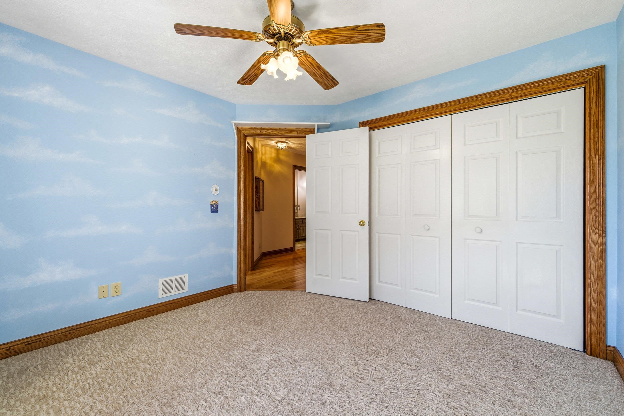100 SUNBRIGHT DR, BRIDGEWATER, Virginia 22812, 3 Bedrooms Bedrooms, ,2 BathroomsBathrooms,Residential,100 SUNBRIGHT DR,670302 MLS # 670302