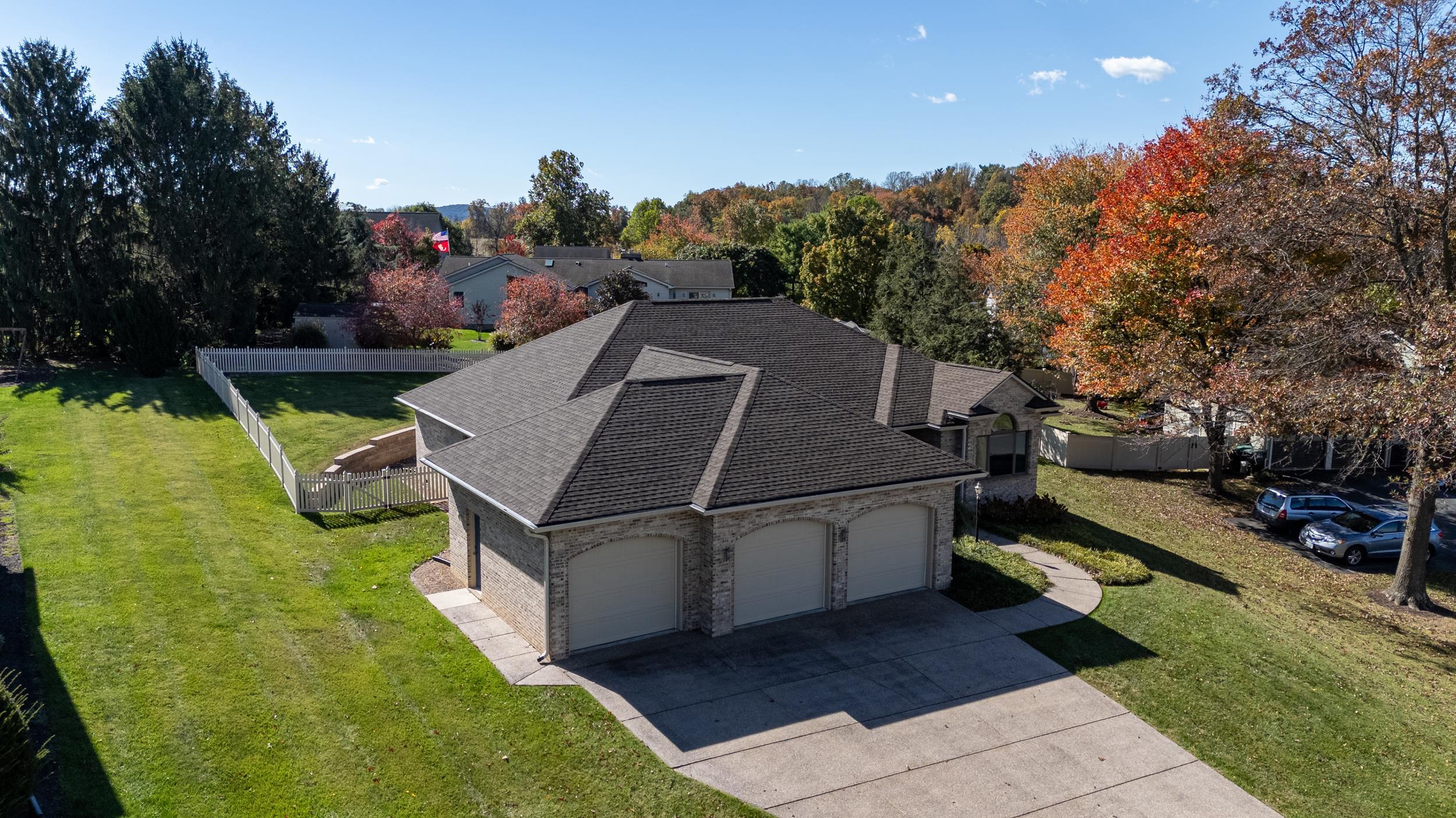 100 SUNBRIGHT DR, BRIDGEWATER, Virginia 22812, 3 Bedrooms Bedrooms, ,2 BathroomsBathrooms,Residential,100 SUNBRIGHT DR,670302 MLS # 670302