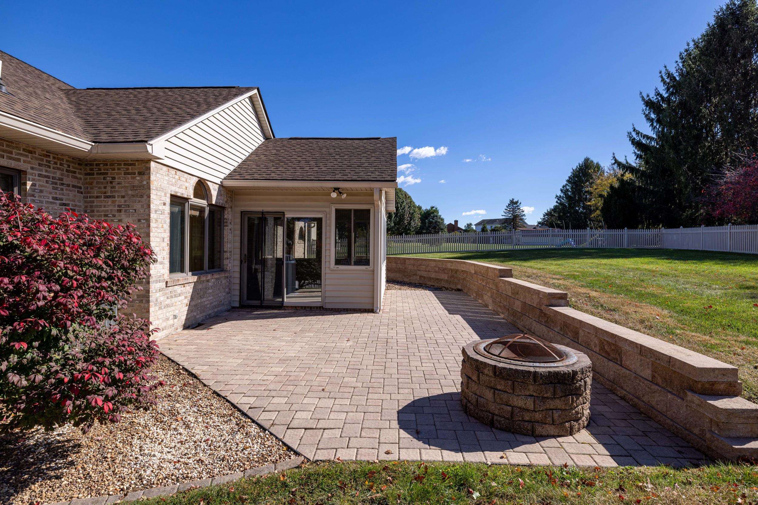 100 SUNBRIGHT DR, BRIDGEWATER, Virginia 22812, 3 Bedrooms Bedrooms, ,2 BathroomsBathrooms,Residential,100 SUNBRIGHT DR,670302 MLS # 670302