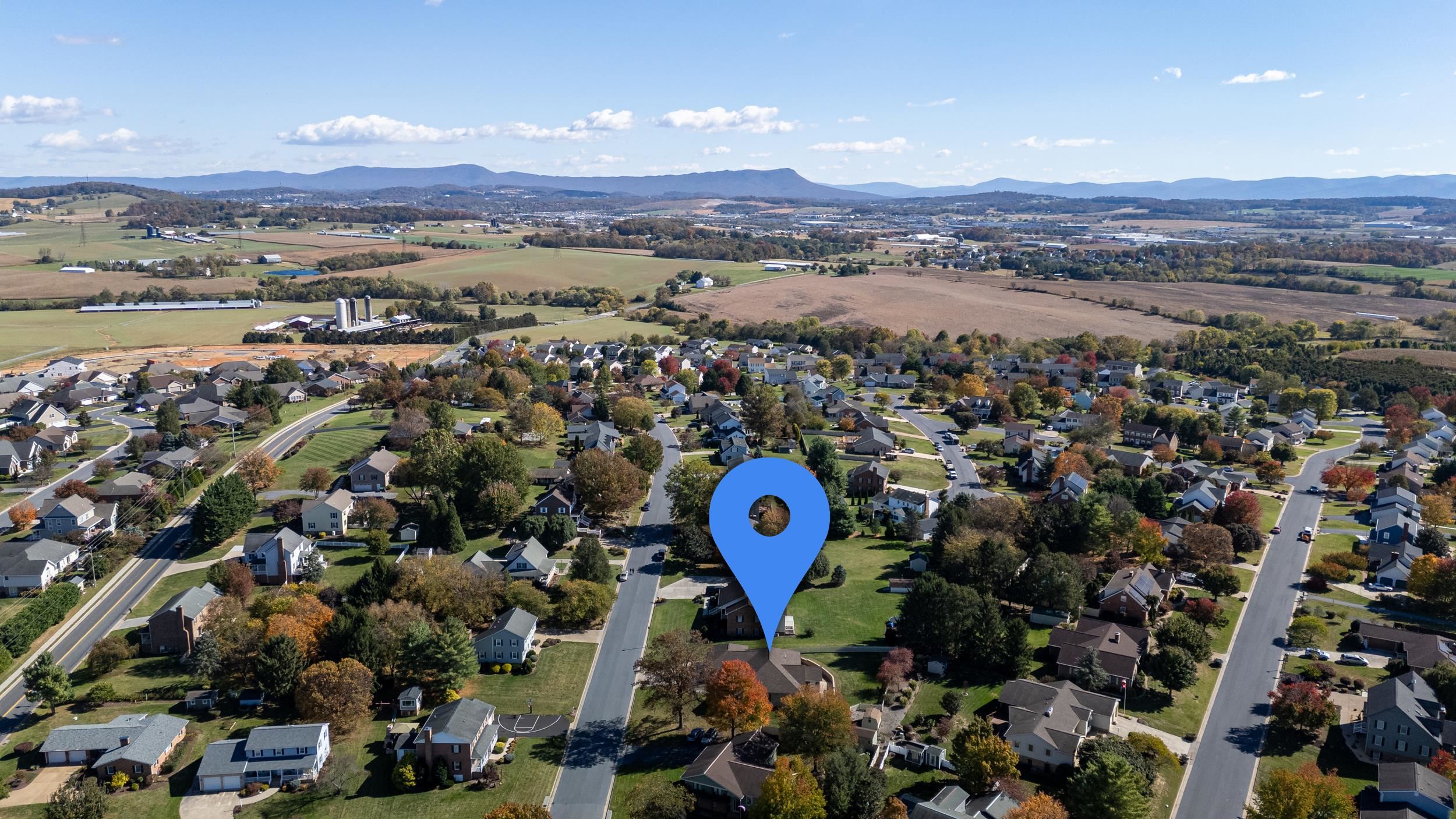 100 SUNBRIGHT DR, BRIDGEWATER, Virginia 22812, 3 Bedrooms Bedrooms, ,2 BathroomsBathrooms,Residential,100 SUNBRIGHT DR,670302 MLS # 670302