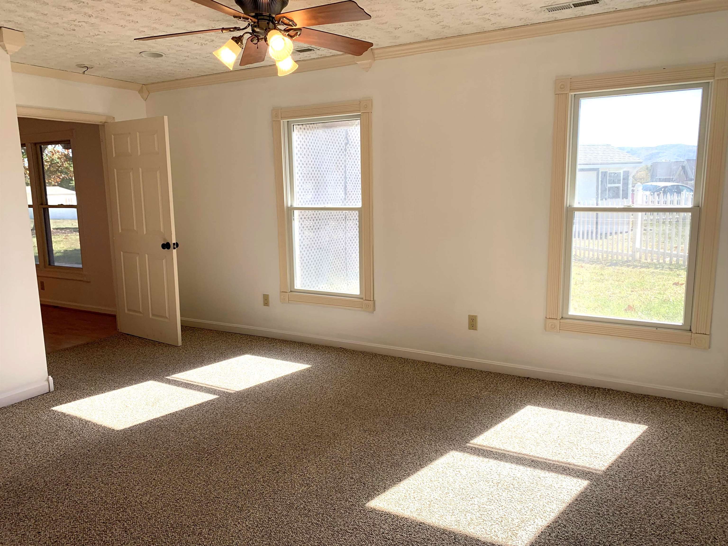 10484 BLUE SPRUCE CT, MCGAHEYSVILLE, Virginia 22840, 4 Bedrooms Bedrooms, ,3 BathroomsBathrooms,Residential,10484 BLUE SPRUCE CT,670314 MLS # 670314