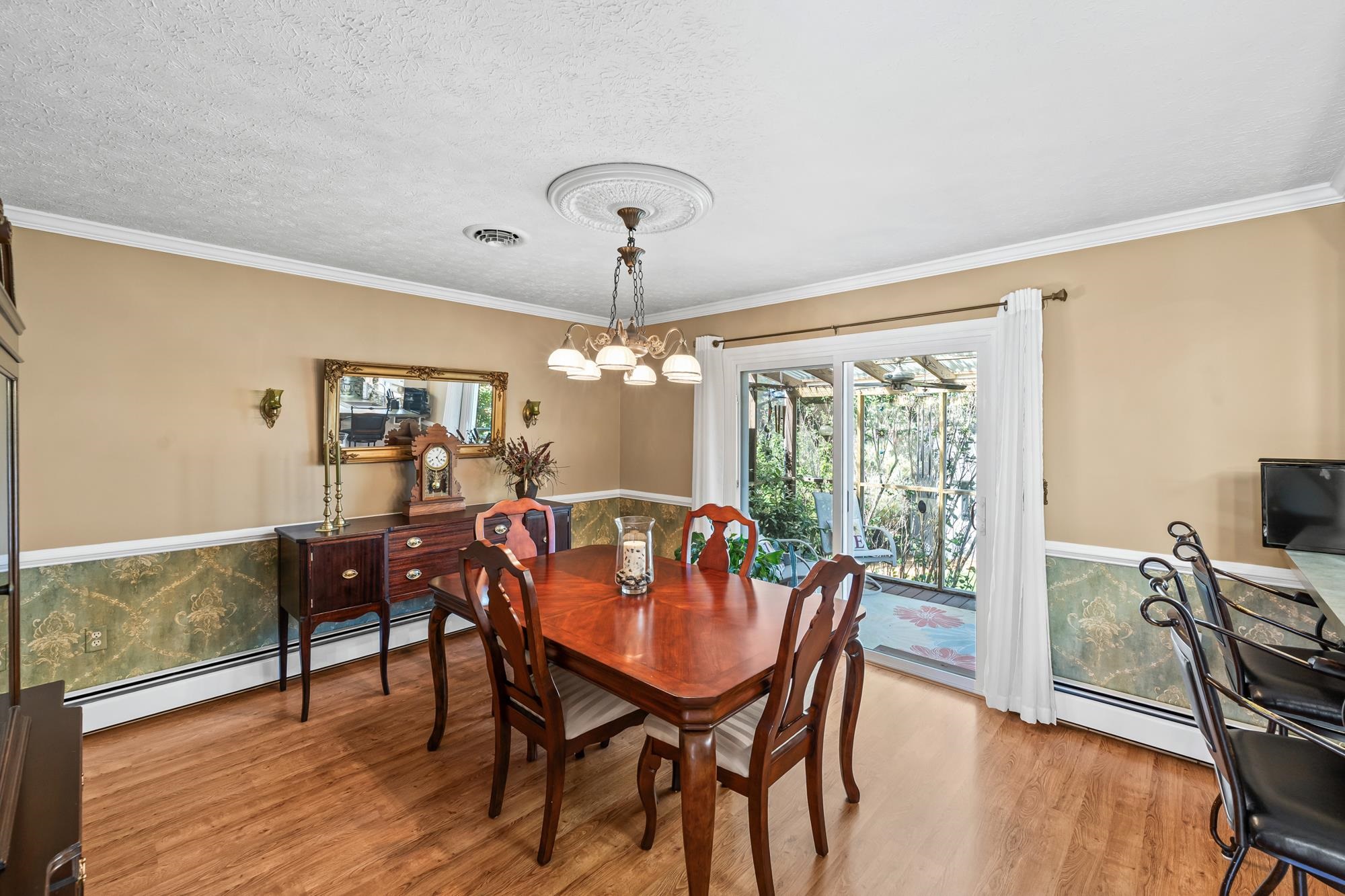 9 S COBBLESTONE CT, FISHERSVILLE, Virginia 22939, 4 Bedrooms Bedrooms, ,2 BathroomsBathrooms,Residential,Impeccable 1 level home with a full finished basem,9 S COBBLESTONE CT,670322 MLS # 670322