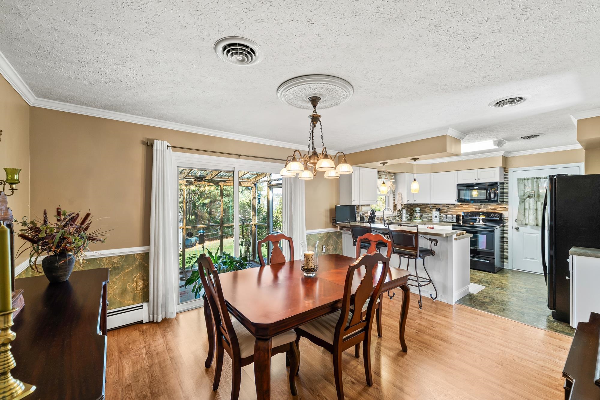 9 S COBBLESTONE CT, FISHERSVILLE, Virginia 22939, 4 Bedrooms Bedrooms, ,2 BathroomsBathrooms,Residential,Impeccable 1 level home with a full finished basem,9 S COBBLESTONE CT,670322 MLS # 670322