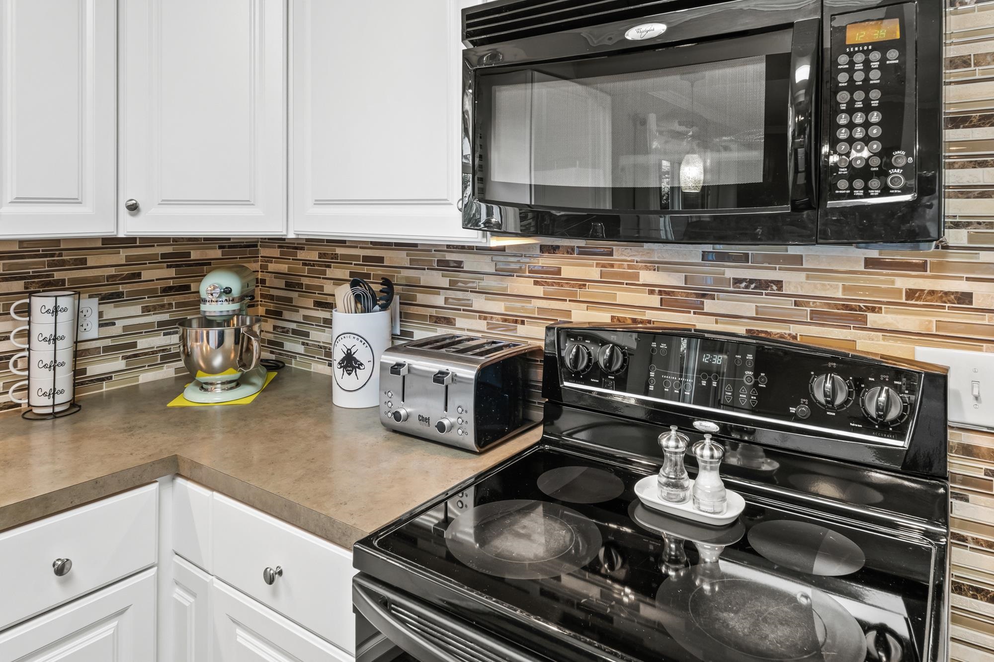 9 S COBBLESTONE CT, FISHERSVILLE, Virginia 22939, 4 Bedrooms Bedrooms, ,2 BathroomsBathrooms,Residential,Impeccable 1 level home with a full finished basem,9 S COBBLESTONE CT,670322 MLS # 670322
