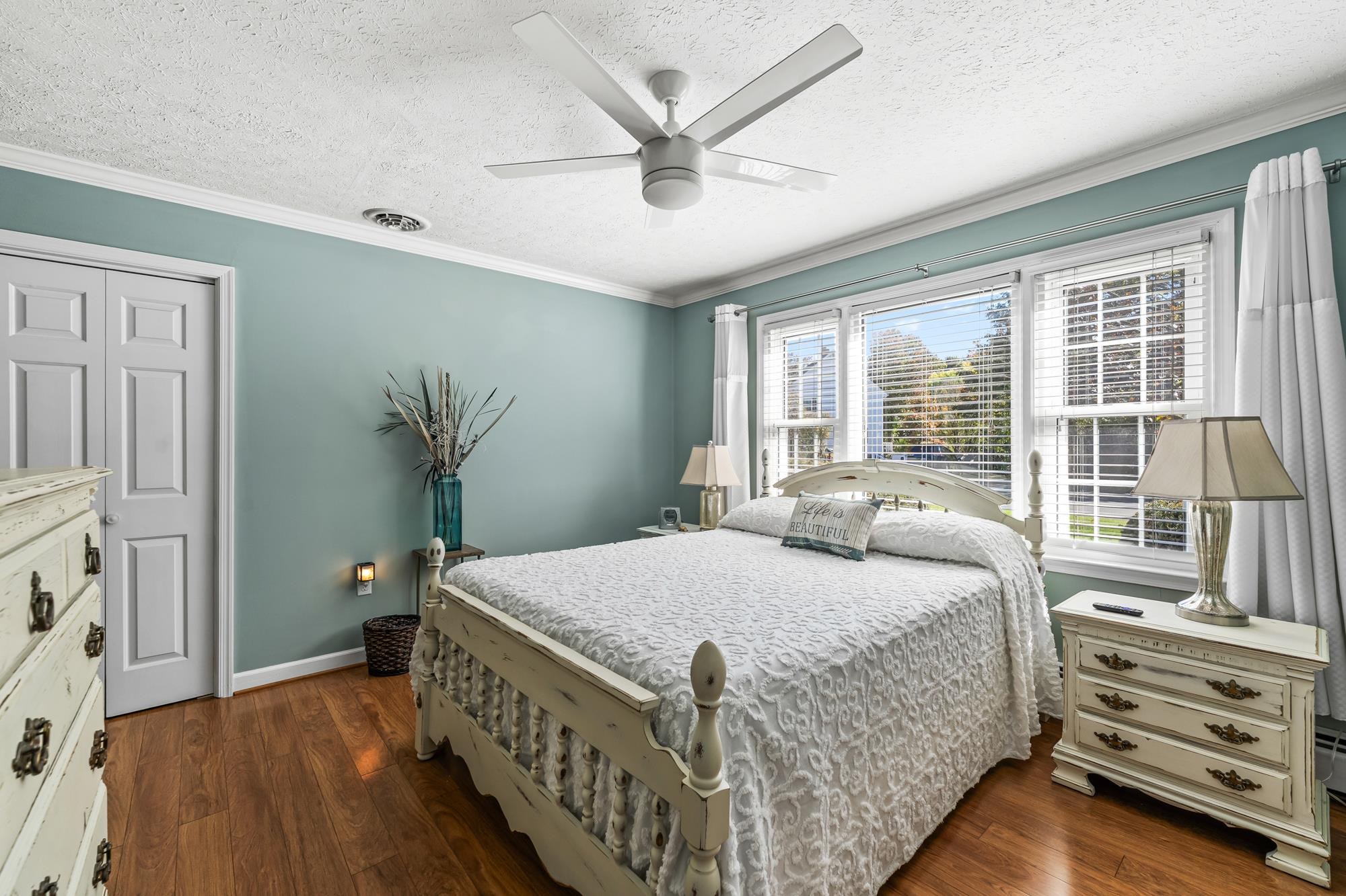 9 S COBBLESTONE CT, FISHERSVILLE, Virginia 22939, 4 Bedrooms Bedrooms, ,2 BathroomsBathrooms,Residential,Impeccable 1 level home with a full finished basem,9 S COBBLESTONE CT,670322 MLS # 670322