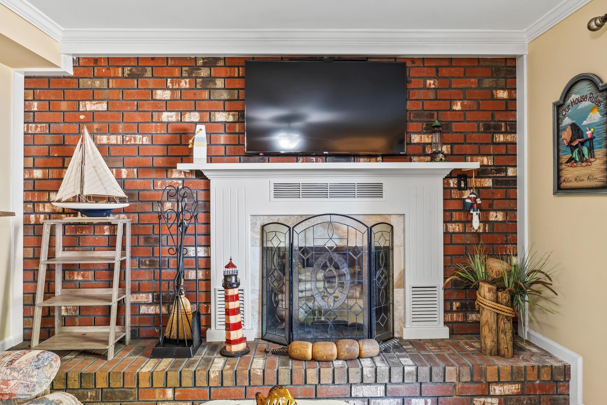 9 S COBBLESTONE CT, FISHERSVILLE, Virginia 22939, 4 Bedrooms Bedrooms, ,2 BathroomsBathrooms,Residential,Impeccable 1 level home with a full finished basem,9 S COBBLESTONE CT,670322 MLS # 670322