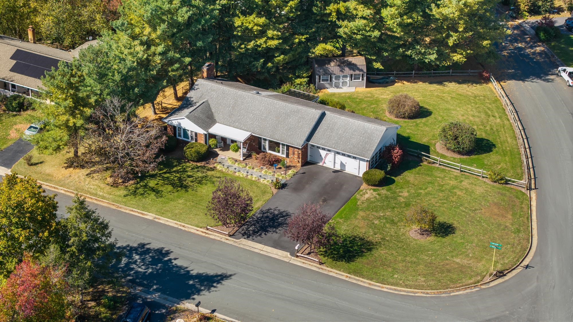 9 S COBBLESTONE CT, FISHERSVILLE, Virginia 22939, 4 Bedrooms Bedrooms, ,2 BathroomsBathrooms,Residential,Impeccable 1 level home with a full finished basem,9 S COBBLESTONE CT,670322 MLS # 670322