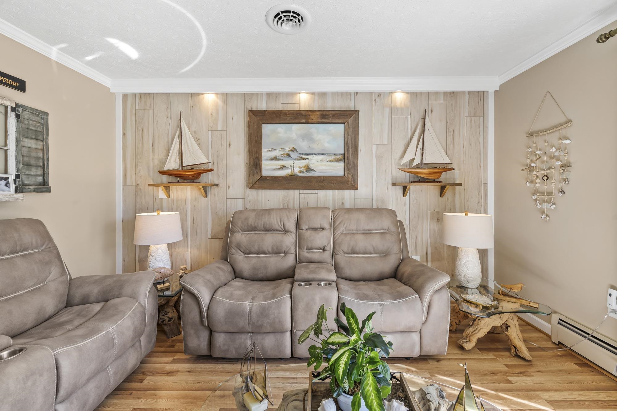 9 S COBBLESTONE CT, FISHERSVILLE, Virginia 22939, 4 Bedrooms Bedrooms, ,2 BathroomsBathrooms,Residential,Impeccable 1 level home with a full finished basem,9 S COBBLESTONE CT,670322 MLS # 670322