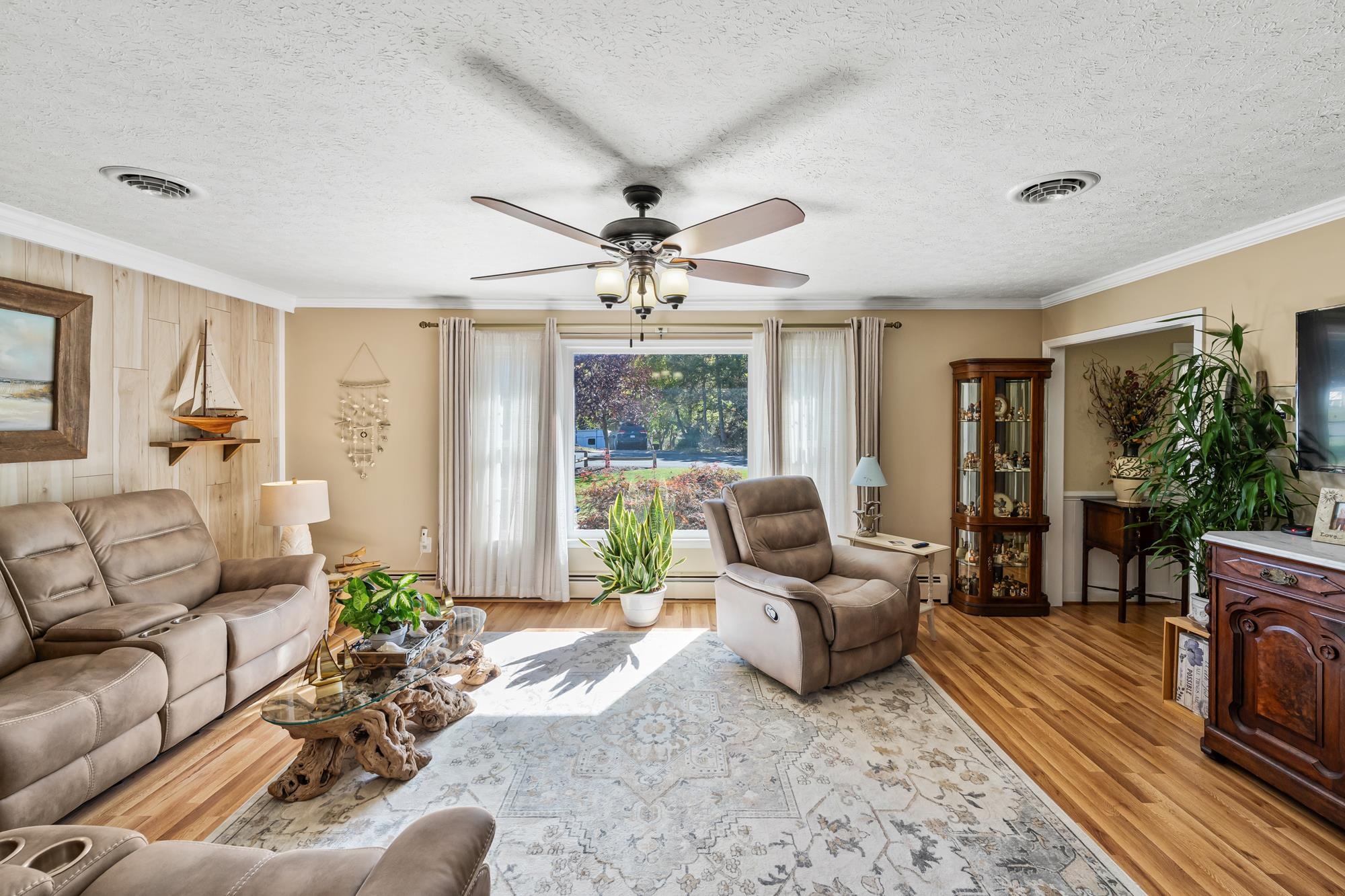 9 S COBBLESTONE CT, FISHERSVILLE, Virginia 22939, 4 Bedrooms Bedrooms, ,2 BathroomsBathrooms,Residential,Impeccable 1 level home with a full finished basem,9 S COBBLESTONE CT,670322 MLS # 670322