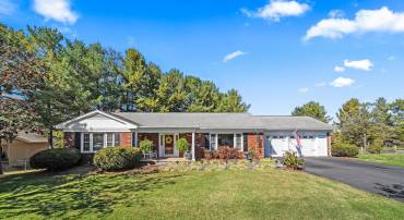 9 S COBBLESTONE CT, FISHERSVILLE, Virginia 22939, 4 Bedrooms Bedrooms, ,2 BathroomsBathrooms,Residential,Impeccable 1 level home with a full finished basem,9 S COBBLESTONE CT,670322 MLS # 670322