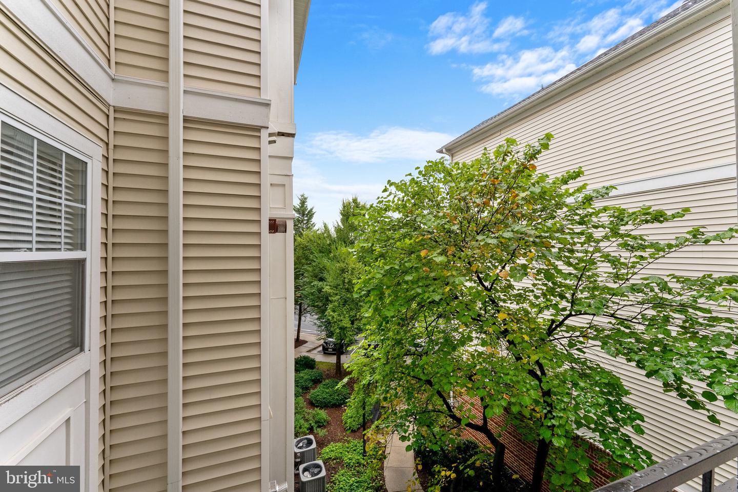 12925 CENTRE PARK CIR #311, HERNDON, Virginia 20171, 2 Bedrooms Bedrooms, ,2 BathroomsBathrooms,Residential,For sale,12925 CENTRE PARK CIR #311,VAFX2266932 MLS # VAFX2266932
