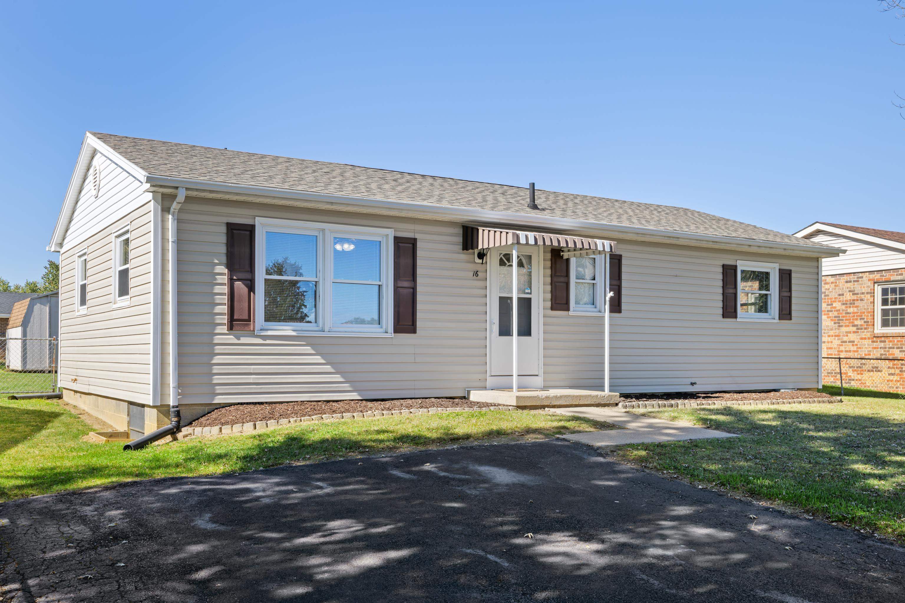 16 KELFORD ST, VERONA, Virginia 24482, 3 Bedrooms Bedrooms, ,2 BathroomsBathrooms,Residential,16 KELFORD ST,670324 MLS # 670324