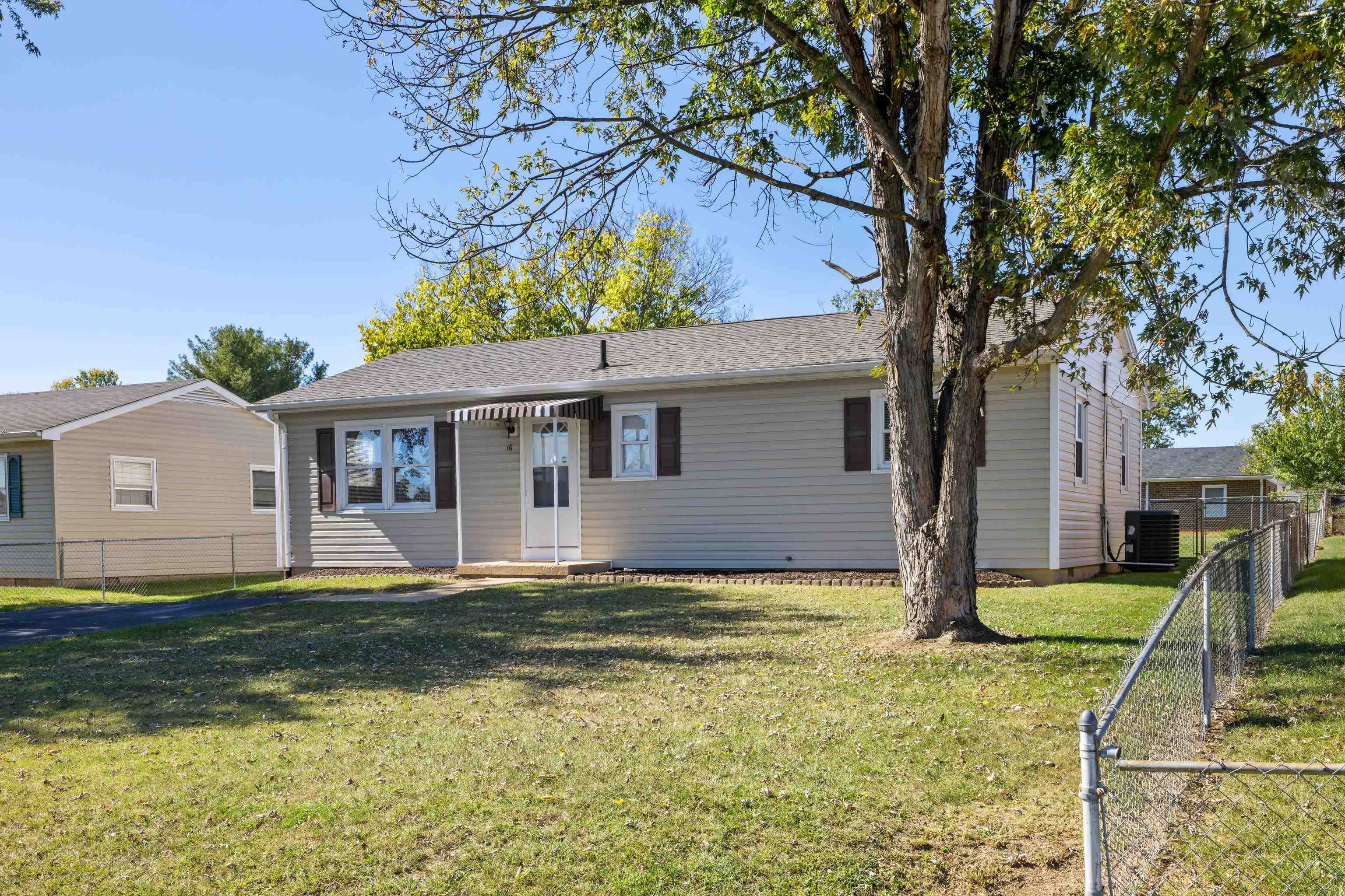 16 KELFORD ST, VERONA, Virginia 24482, 3 Bedrooms Bedrooms, ,2 BathroomsBathrooms,Residential,16 KELFORD ST,670324 MLS # 670324