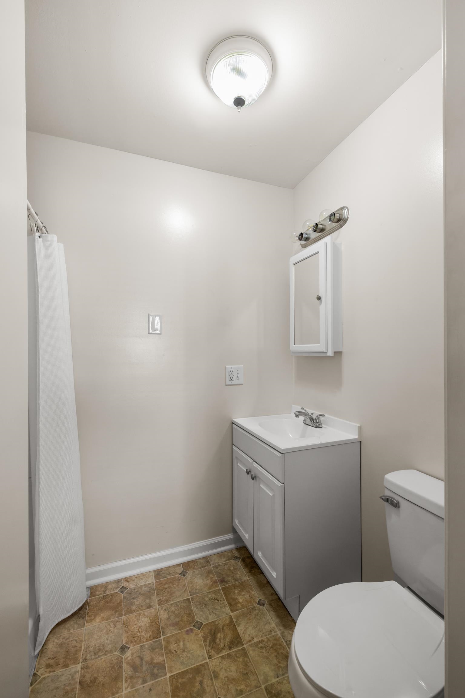 16 KELFORD ST, VERONA, Virginia 24482, 3 Bedrooms Bedrooms, ,2 BathroomsBathrooms,Residential,16 KELFORD ST,670324 MLS # 670324