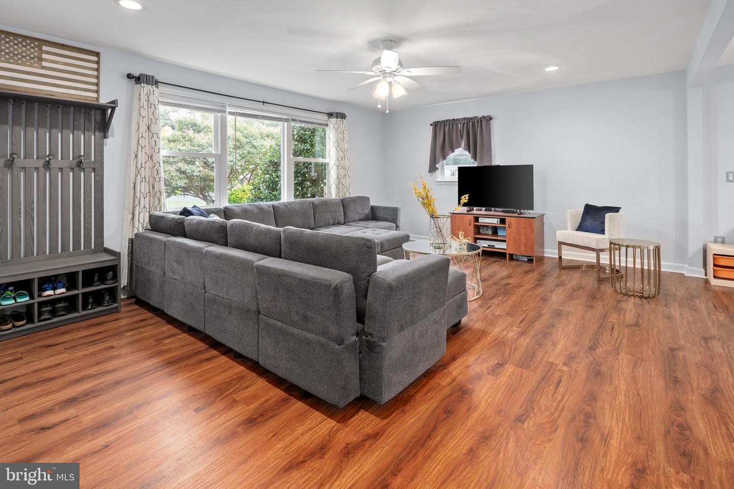 3951 DOMINION DR, DUMFRIES, Virginia 22026, 4 Bedrooms Bedrooms, ,3 BathroomsBathrooms,Residential,For sale,3951 DOMINION DR,VAPW2103968 MLS # VAPW2103968