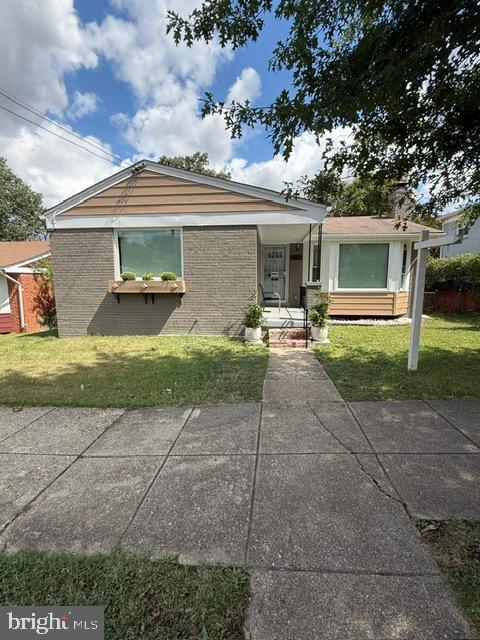 1112 CHAPLIN ST SE, WASHINGTON, District Of Columbia 20019, 3 Bedrooms Bedrooms, 6 Rooms Rooms,1 BathroomBathrooms,Residential,For sale,1112 CHAPLIN ST SE,DCDC2222408 MLS # DCDC2222408