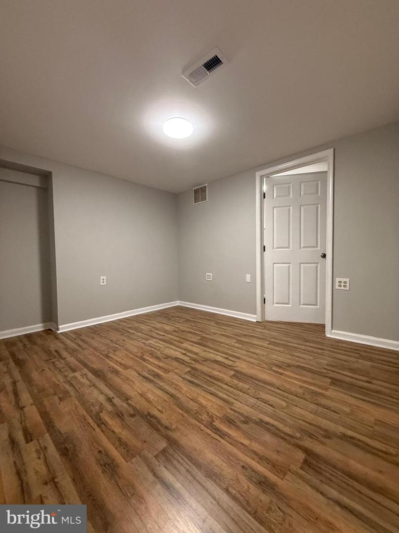 1112 CHAPLIN ST SE, WASHINGTON, District Of Columbia 20019, 3 Bedrooms Bedrooms, 6 Rooms Rooms,1 BathroomBathrooms,Residential,For sale,1112 CHAPLIN ST SE,DCDC2222408 MLS # DCDC2222408