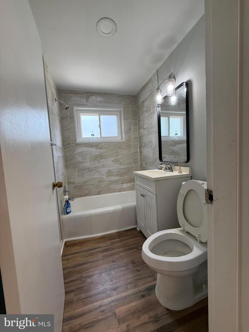 1112 CHAPLIN ST SE, WASHINGTON, District Of Columbia 20019, 3 Bedrooms Bedrooms, 6 Rooms Rooms,1 BathroomBathrooms,Residential,For sale,1112 CHAPLIN ST SE,DCDC2222408 MLS # DCDC2222408