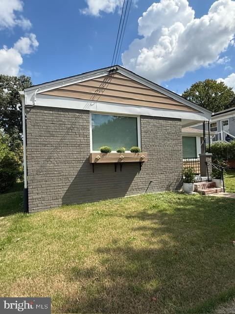 1112 CHAPLIN ST SE, WASHINGTON, District Of Columbia 20019, 3 Bedrooms Bedrooms, 6 Rooms Rooms,1 BathroomBathrooms,Residential,For sale,1112 CHAPLIN ST SE,DCDC2222408 MLS # DCDC2222408