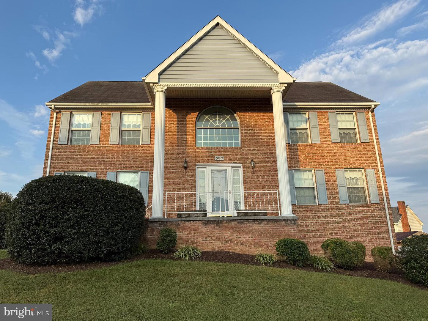 507 MEADOW LN, FRONT ROYAL, Virginia 22630, 5 Bedrooms Bedrooms, ,2 BathroomsBathrooms,Residential,For sale,507 MEADOW LN,VAWR2012418 MLS # VAWR2012418