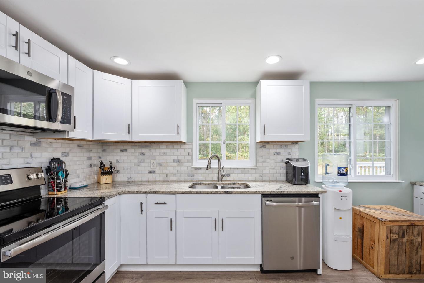 15 SAINT PATRICK ST, FREDERICKSBURG, Virginia 22407, 4 Bedrooms Bedrooms, 7 Rooms Rooms,2 BathroomsBathrooms,Residential,For sale,15 SAINT PATRICK ST,VASP2036466 MLS # VASP2036466