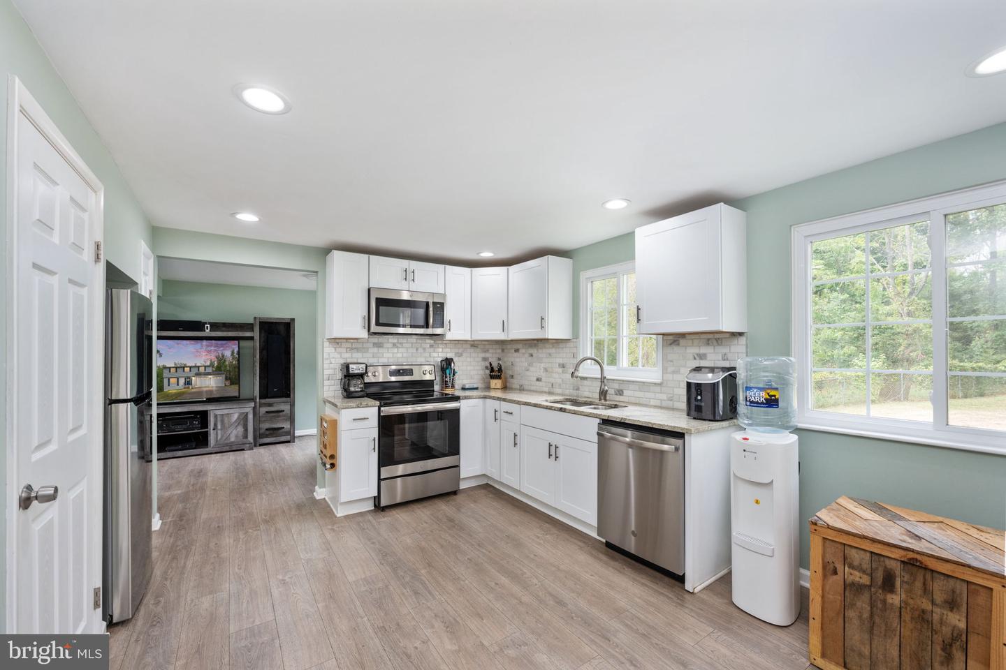 15 SAINT PATRICK ST, FREDERICKSBURG, Virginia 22407, 4 Bedrooms Bedrooms, 7 Rooms Rooms,2 BathroomsBathrooms,Residential,For sale,15 SAINT PATRICK ST,VASP2036466 MLS # VASP2036466