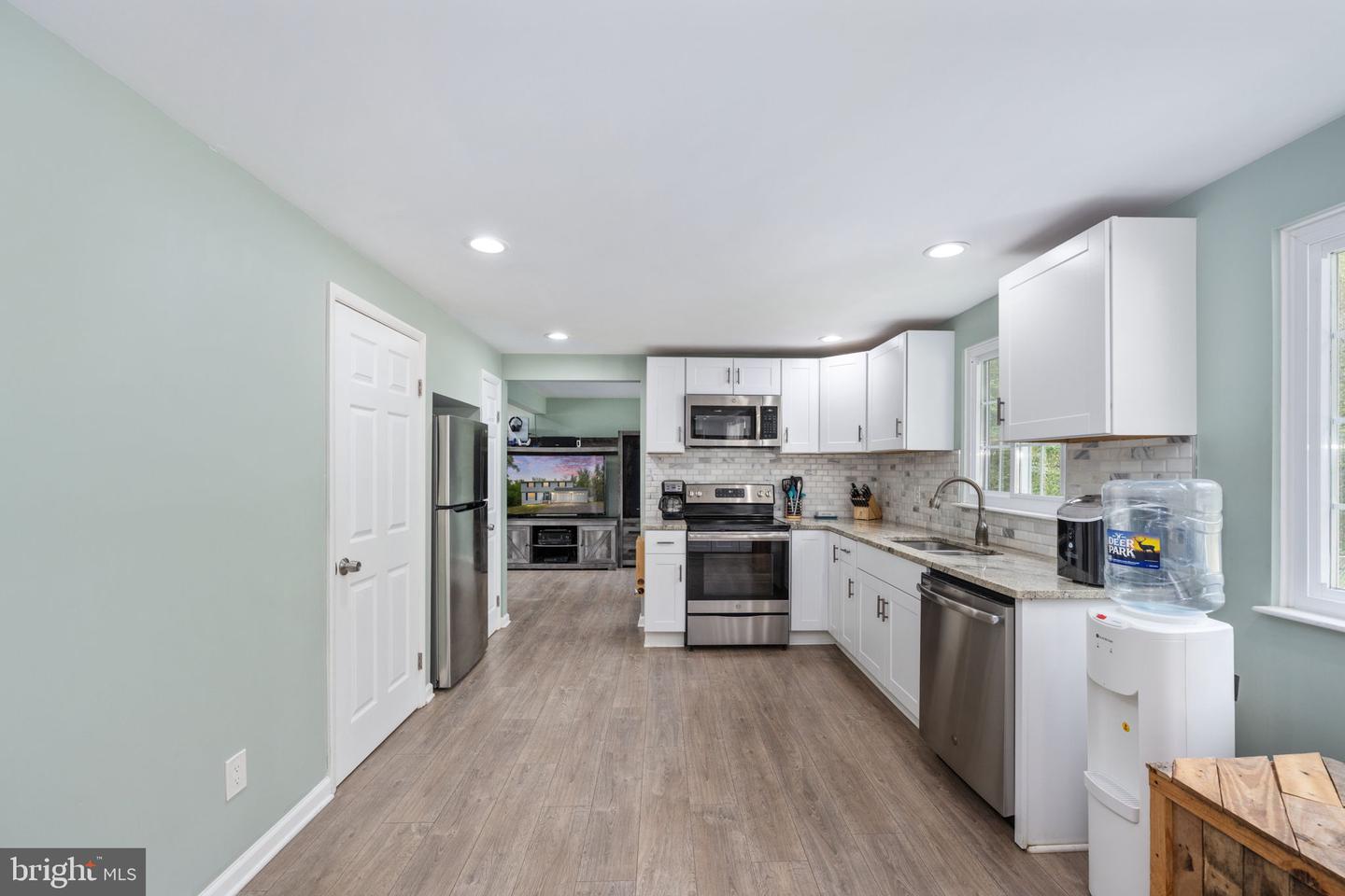 15 SAINT PATRICK ST, FREDERICKSBURG, Virginia 22407, 4 Bedrooms Bedrooms, 7 Rooms Rooms,2 BathroomsBathrooms,Residential,For sale,15 SAINT PATRICK ST,VASP2036466 MLS # VASP2036466