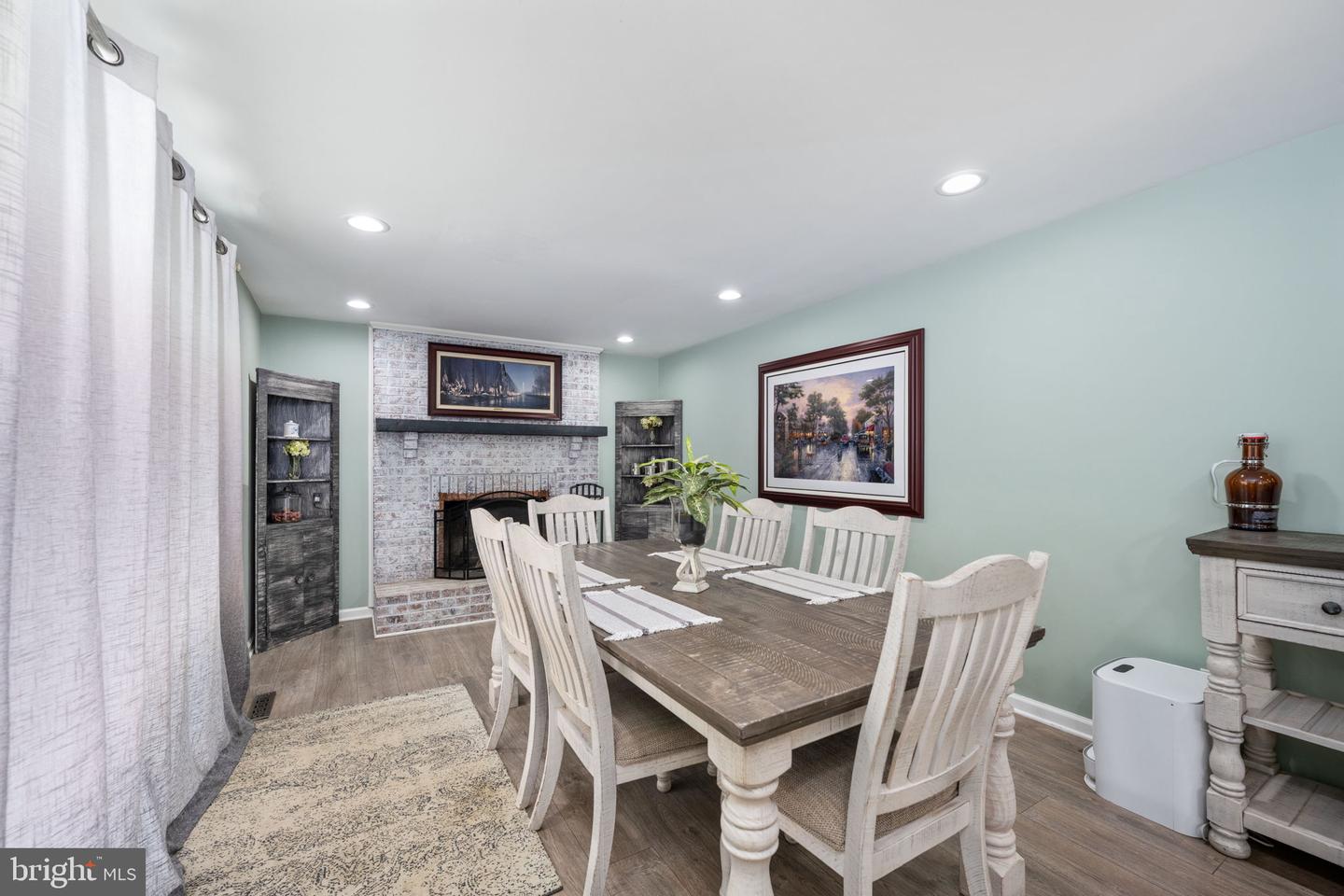 15 SAINT PATRICK ST, FREDERICKSBURG, Virginia 22407, 4 Bedrooms Bedrooms, 7 Rooms Rooms,2 BathroomsBathrooms,Residential,For sale,15 SAINT PATRICK ST,VASP2036466 MLS # VASP2036466