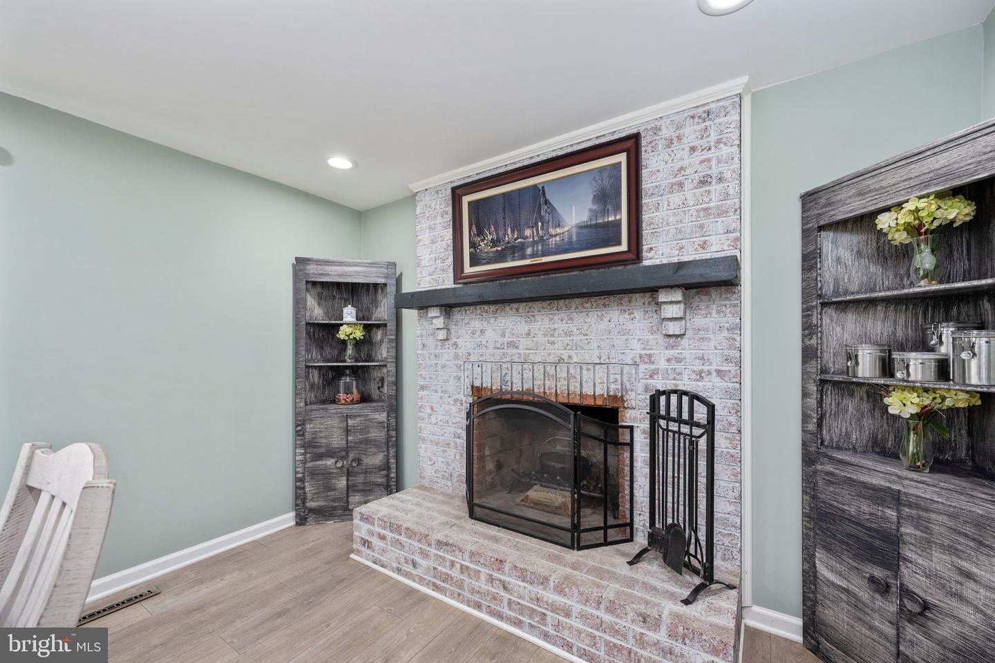 15 SAINT PATRICK ST, FREDERICKSBURG, Virginia 22407, 4 Bedrooms Bedrooms, 7 Rooms Rooms,2 BathroomsBathrooms,Residential,For sale,15 SAINT PATRICK ST,VASP2036466 MLS # VASP2036466