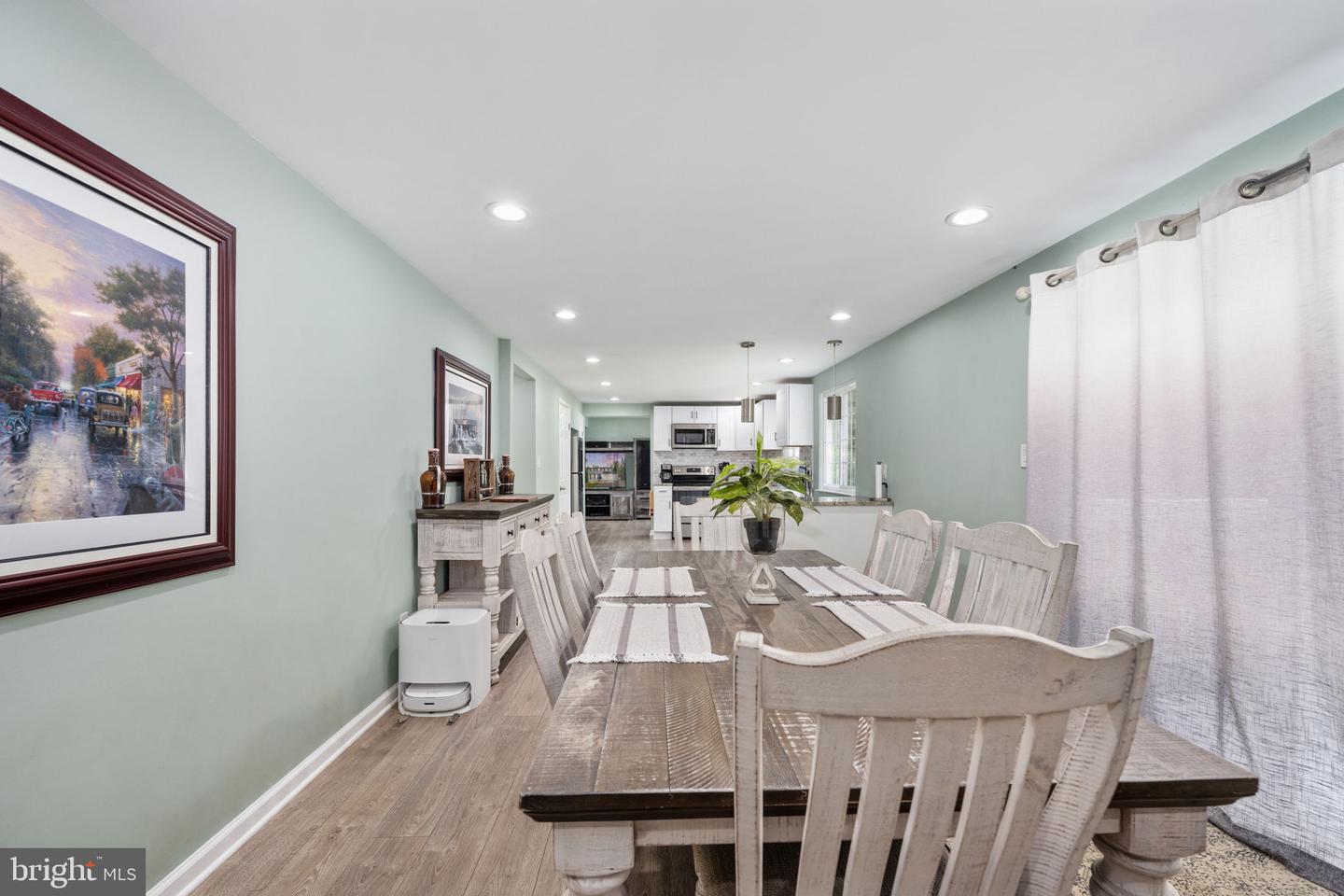 15 SAINT PATRICK ST, FREDERICKSBURG, Virginia 22407, 4 Bedrooms Bedrooms, 7 Rooms Rooms,2 BathroomsBathrooms,Residential,For sale,15 SAINT PATRICK ST,VASP2036466 MLS # VASP2036466