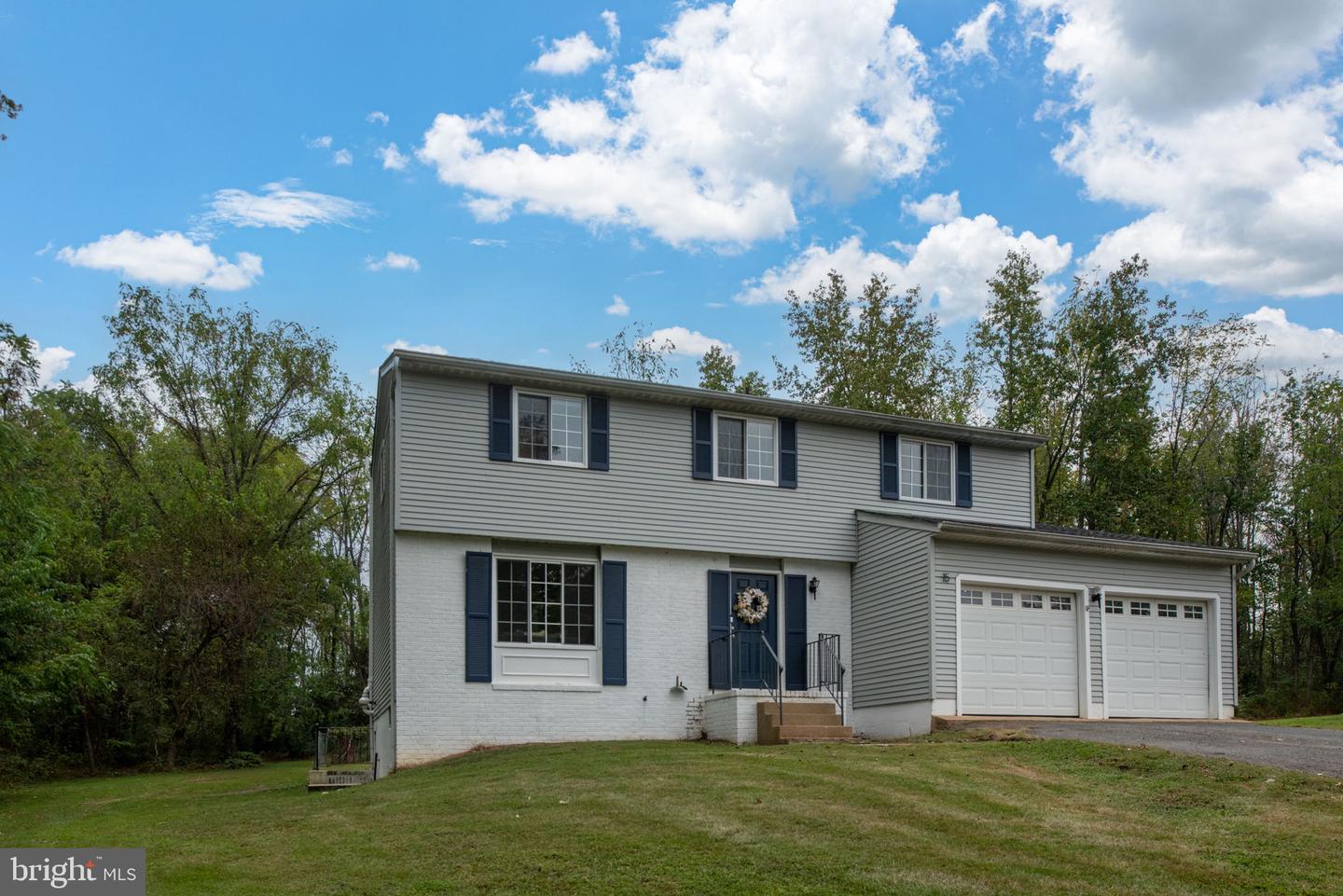 15 SAINT PATRICK ST, FREDERICKSBURG, Virginia 22407, 4 Bedrooms Bedrooms, 7 Rooms Rooms,2 BathroomsBathrooms,Residential,For sale,15 SAINT PATRICK ST,VASP2036466 MLS # VASP2036466