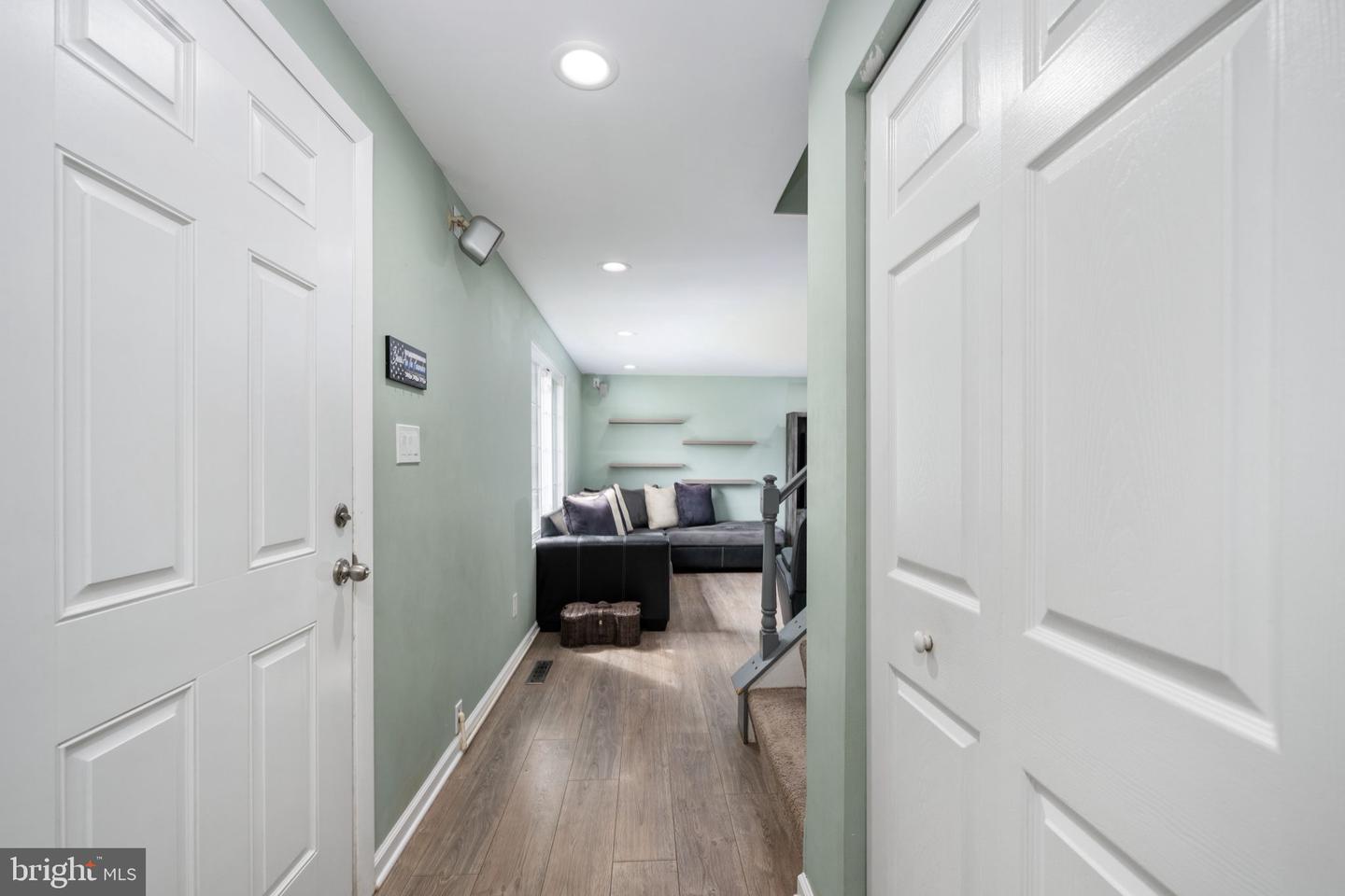15 SAINT PATRICK ST, FREDERICKSBURG, Virginia 22407, 4 Bedrooms Bedrooms, 7 Rooms Rooms,2 BathroomsBathrooms,Residential,For sale,15 SAINT PATRICK ST,VASP2036466 MLS # VASP2036466