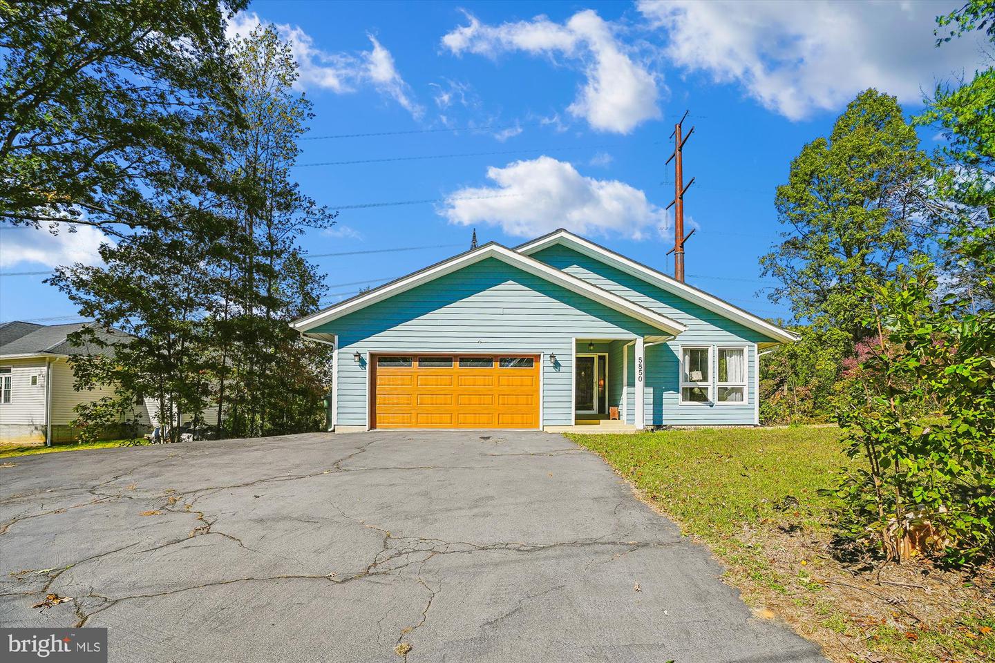 5850 ANTHONY DR, WOODBRIDGE, Virginia 22193, 3 Bedrooms Bedrooms, ,2 BathroomsBathrooms,Residential,For sale,5850 ANTHONY DR,VAPW2105740 MLS # VAPW2105740
