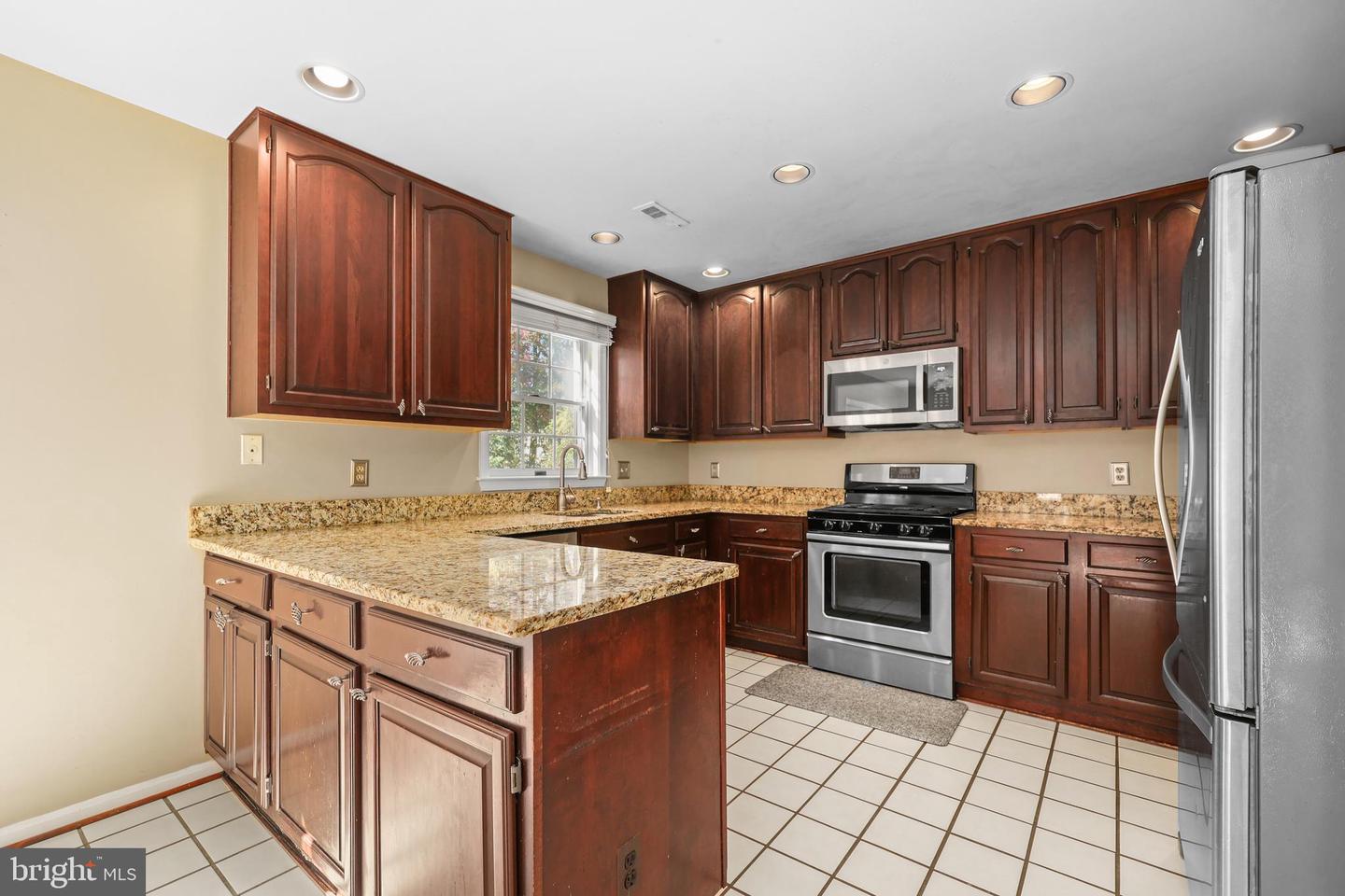5127 WOODFIELD DR, CENTREVILLE, Virginia 20120, 4 Bedrooms Bedrooms, ,3 BathroomsBathrooms,Residential,For sale,5127 WOODFIELD DR,VAFX2274018 MLS # VAFX2274018