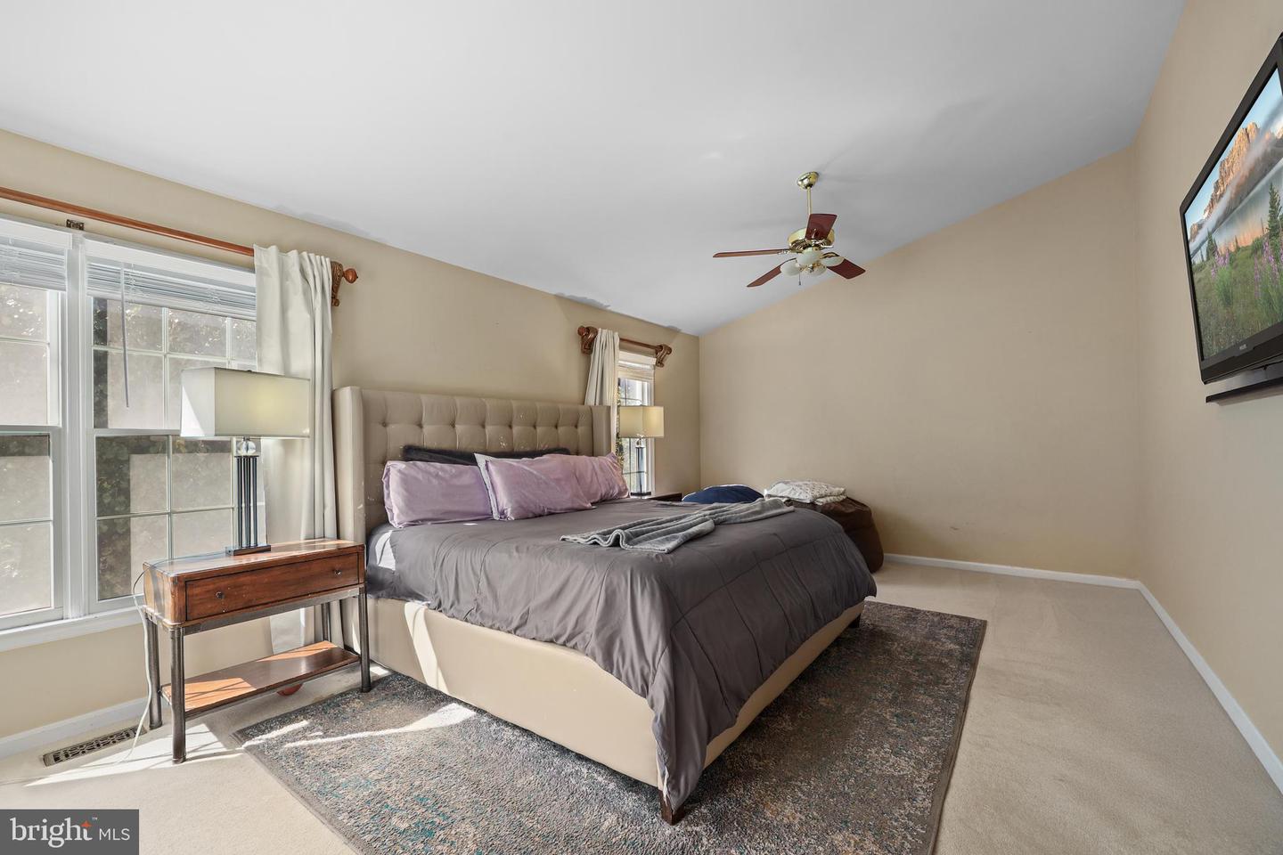 5127 WOODFIELD DR, CENTREVILLE, Virginia 20120, 4 Bedrooms Bedrooms, ,3 BathroomsBathrooms,Residential,For sale,5127 WOODFIELD DR,VAFX2274018 MLS # VAFX2274018