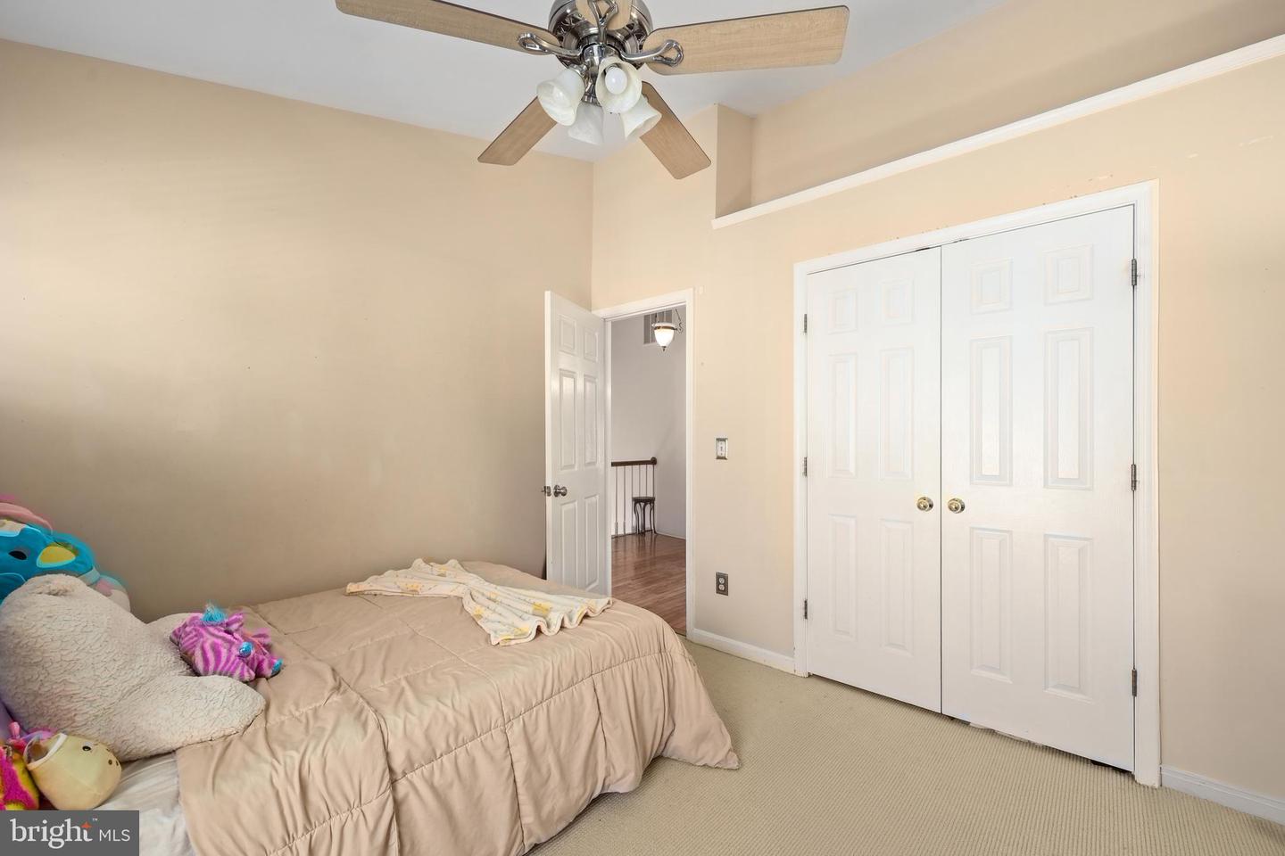 5127 WOODFIELD DR, CENTREVILLE, Virginia 20120, 4 Bedrooms Bedrooms, ,3 BathroomsBathrooms,Residential,For sale,5127 WOODFIELD DR,VAFX2274018 MLS # VAFX2274018