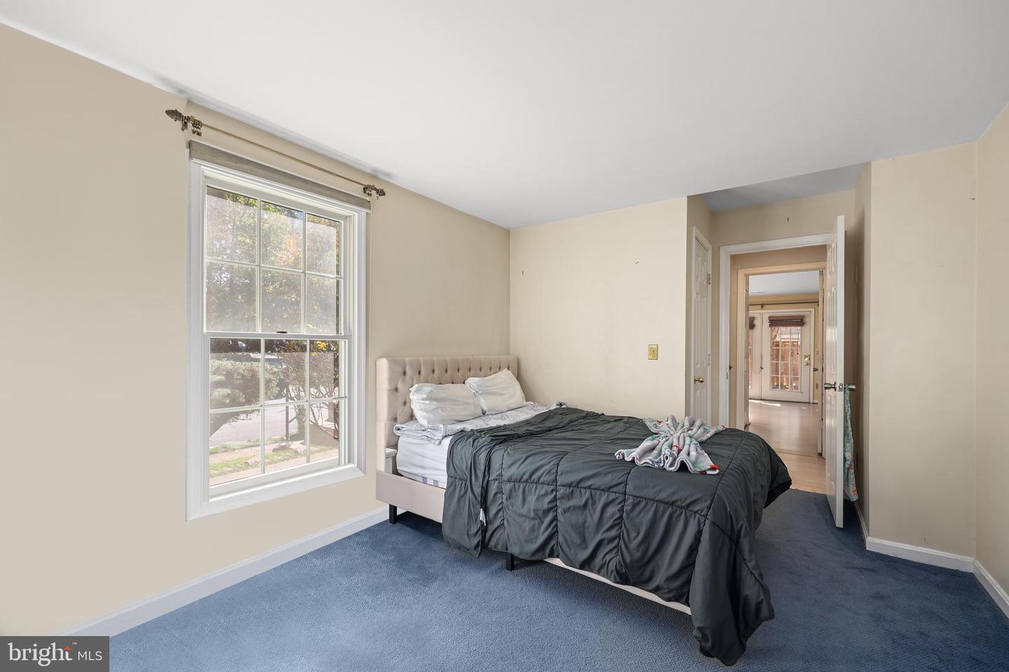 5127 WOODFIELD DR, CENTREVILLE, Virginia 20120, 4 Bedrooms Bedrooms, ,3 BathroomsBathrooms,Residential,For sale,5127 WOODFIELD DR,VAFX2274018 MLS # VAFX2274018