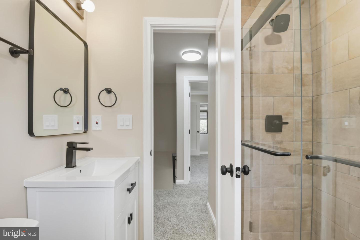 2101 ARLINGTON TER, ALEXANDRIA, Virginia 22303, 2 Bedrooms Bedrooms, ,1 BathroomBathrooms,Residential,For sale,2101 ARLINGTON TER,VAFX2274244 MLS # VAFX2274244