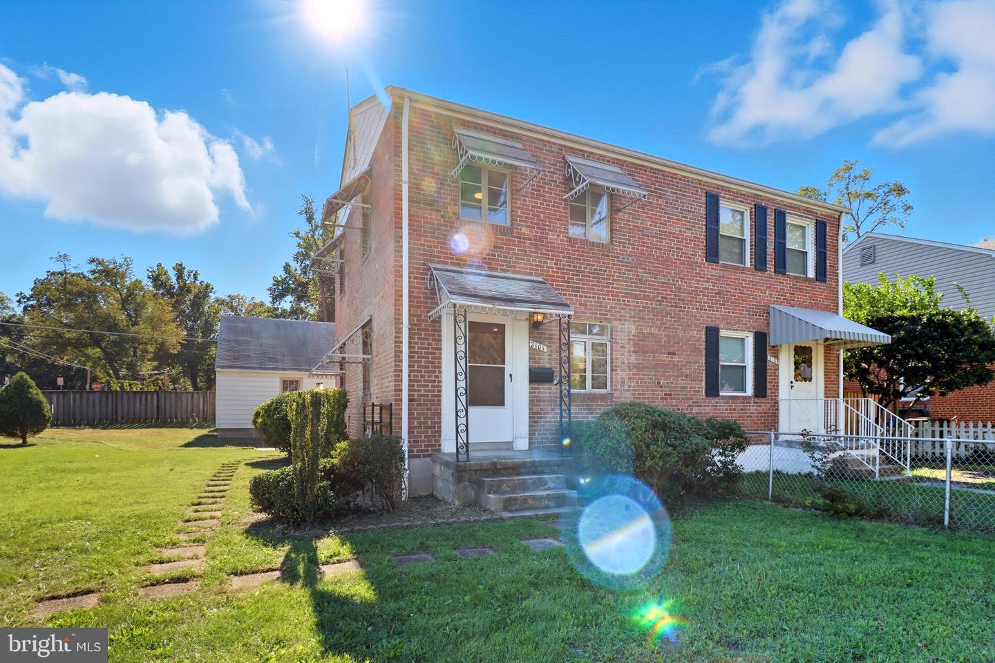 2101 ARLINGTON TER, ALEXANDRIA, Virginia 22303, 2 Bedrooms Bedrooms, ,1 BathroomBathrooms,Residential,For sale,2101 ARLINGTON TER,VAFX2274244 MLS # VAFX2274244