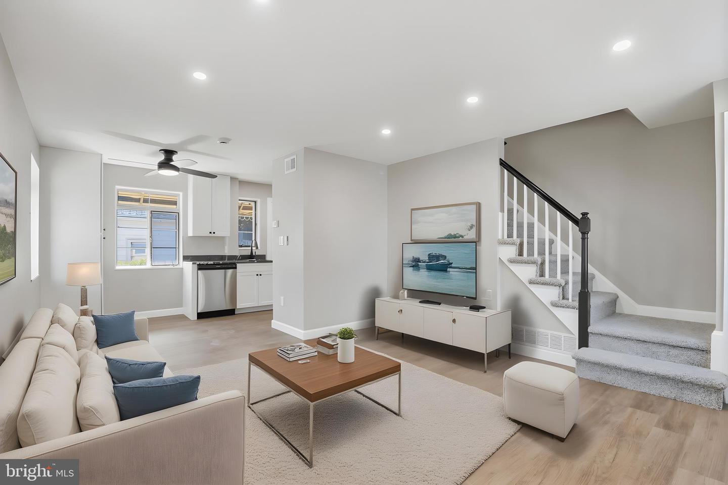 2101 ARLINGTON TER, ALEXANDRIA, Virginia 22303, 2 Bedrooms Bedrooms, ,1 BathroomBathrooms,Residential,For sale,2101 ARLINGTON TER,VAFX2274244 MLS # VAFX2274244