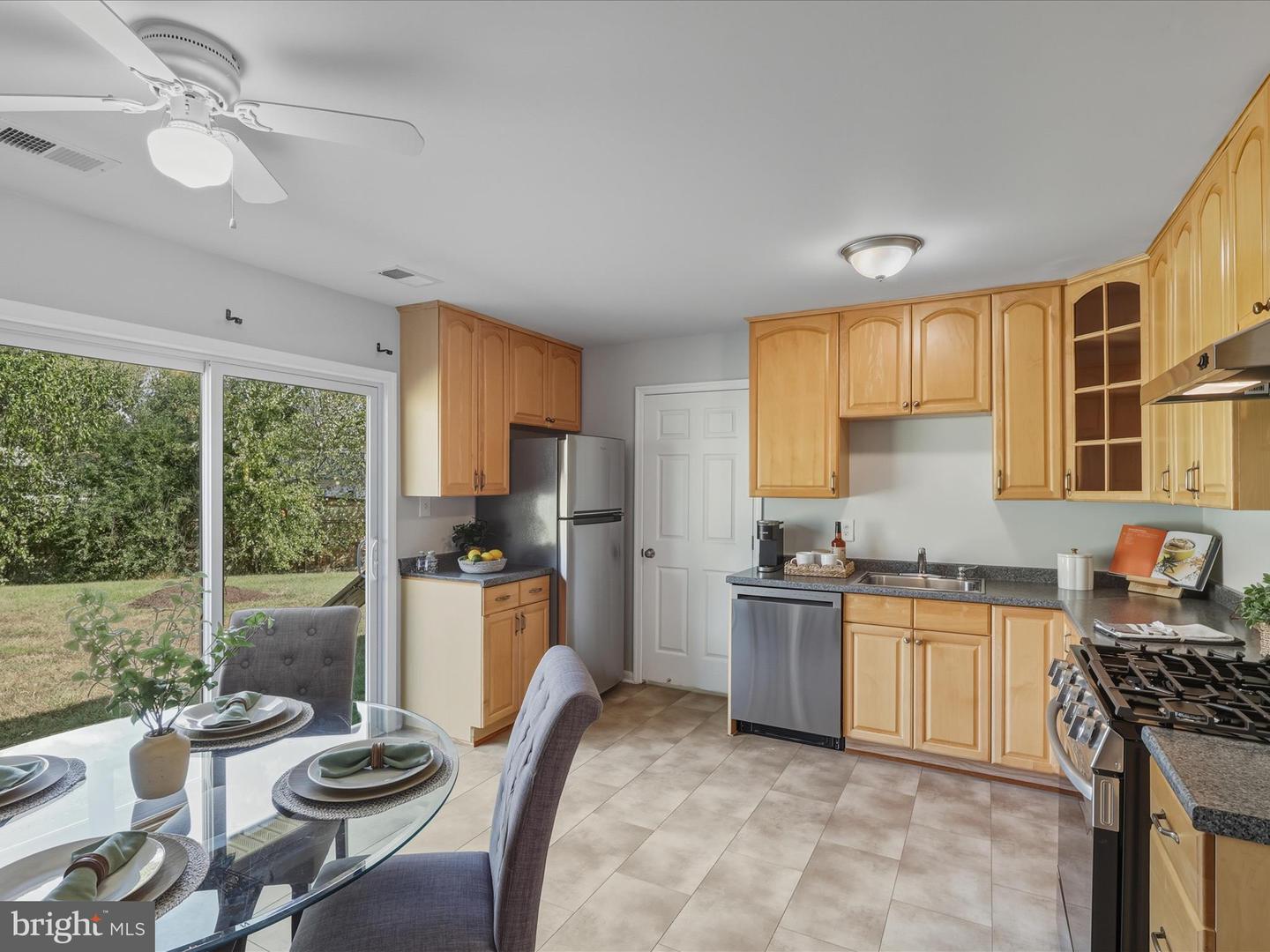13203 HAMPSHIRE CT, WOODBRIDGE, Virginia 22193, 3 Bedrooms Bedrooms, ,1 BathroomBathrooms,Residential,For sale,13203 HAMPSHIRE CT,VAPW2106020 MLS # VAPW2106020