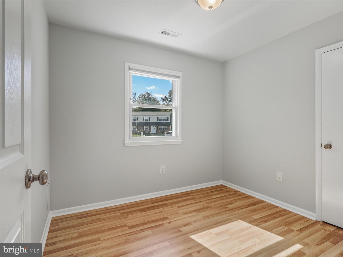 13203 HAMPSHIRE CT, WOODBRIDGE, Virginia 22193, 3 Bedrooms Bedrooms, ,1 BathroomBathrooms,Residential,For sale,13203 HAMPSHIRE CT,VAPW2106020 MLS # VAPW2106020