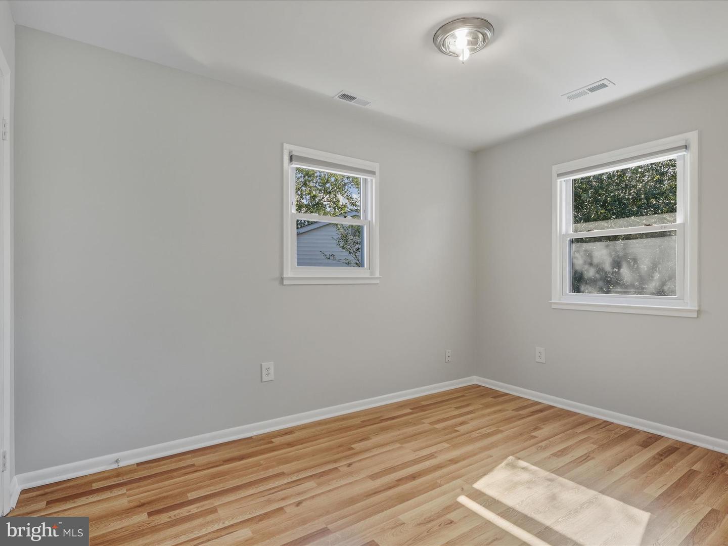 13203 HAMPSHIRE CT, WOODBRIDGE, Virginia 22193, 3 Bedrooms Bedrooms, ,1 BathroomBathrooms,Residential,For sale,13203 HAMPSHIRE CT,VAPW2106020 MLS # VAPW2106020